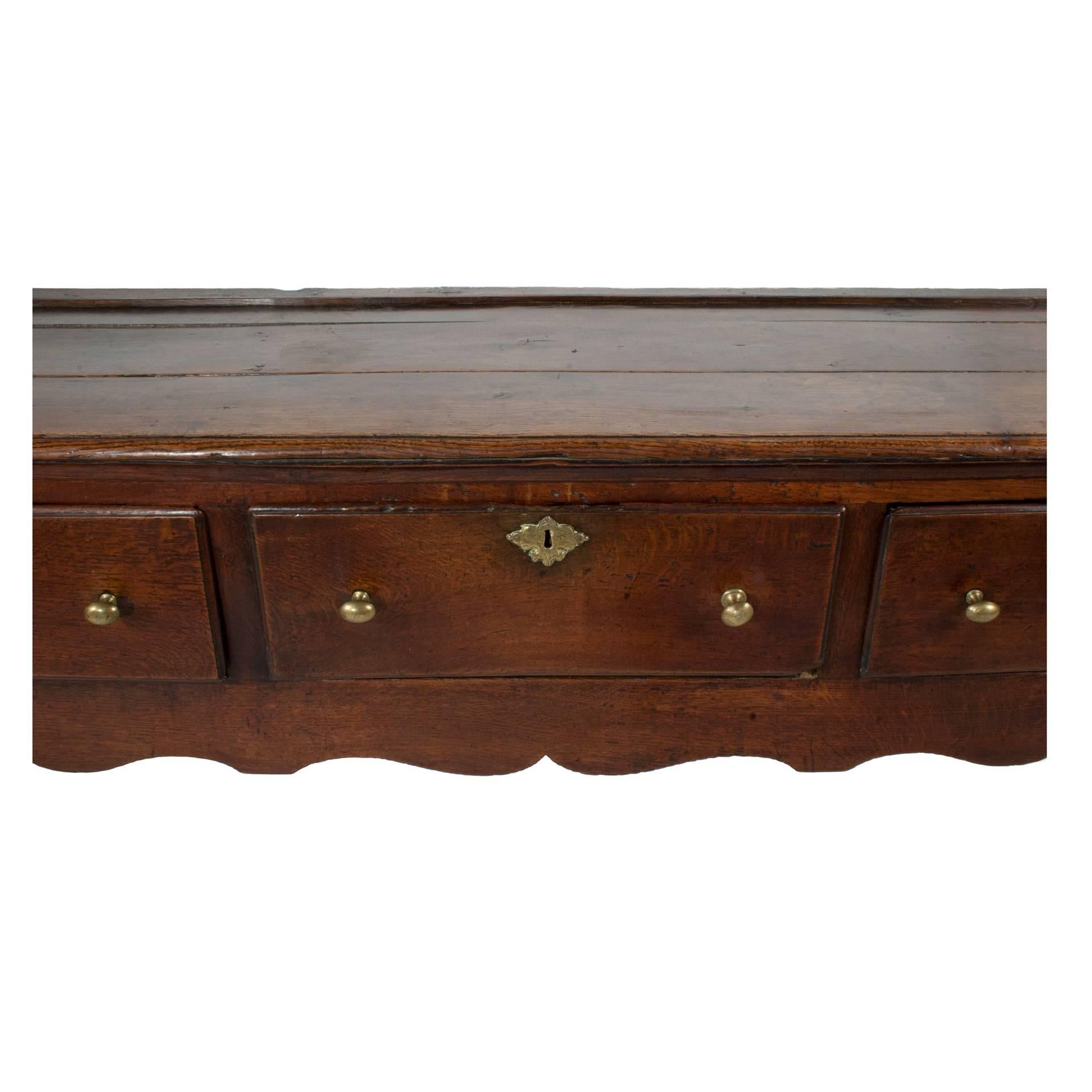George II Sideboard In Excellent Condition For Sale In Los Angeles, CA
