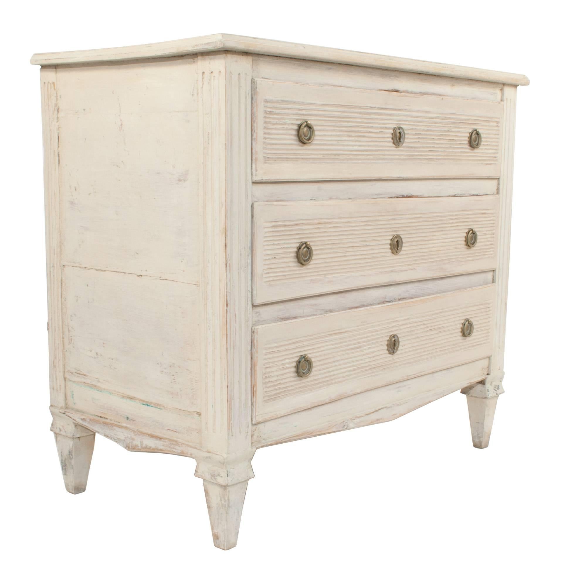 Swedish Gustavian Chest of Drawers For Sale