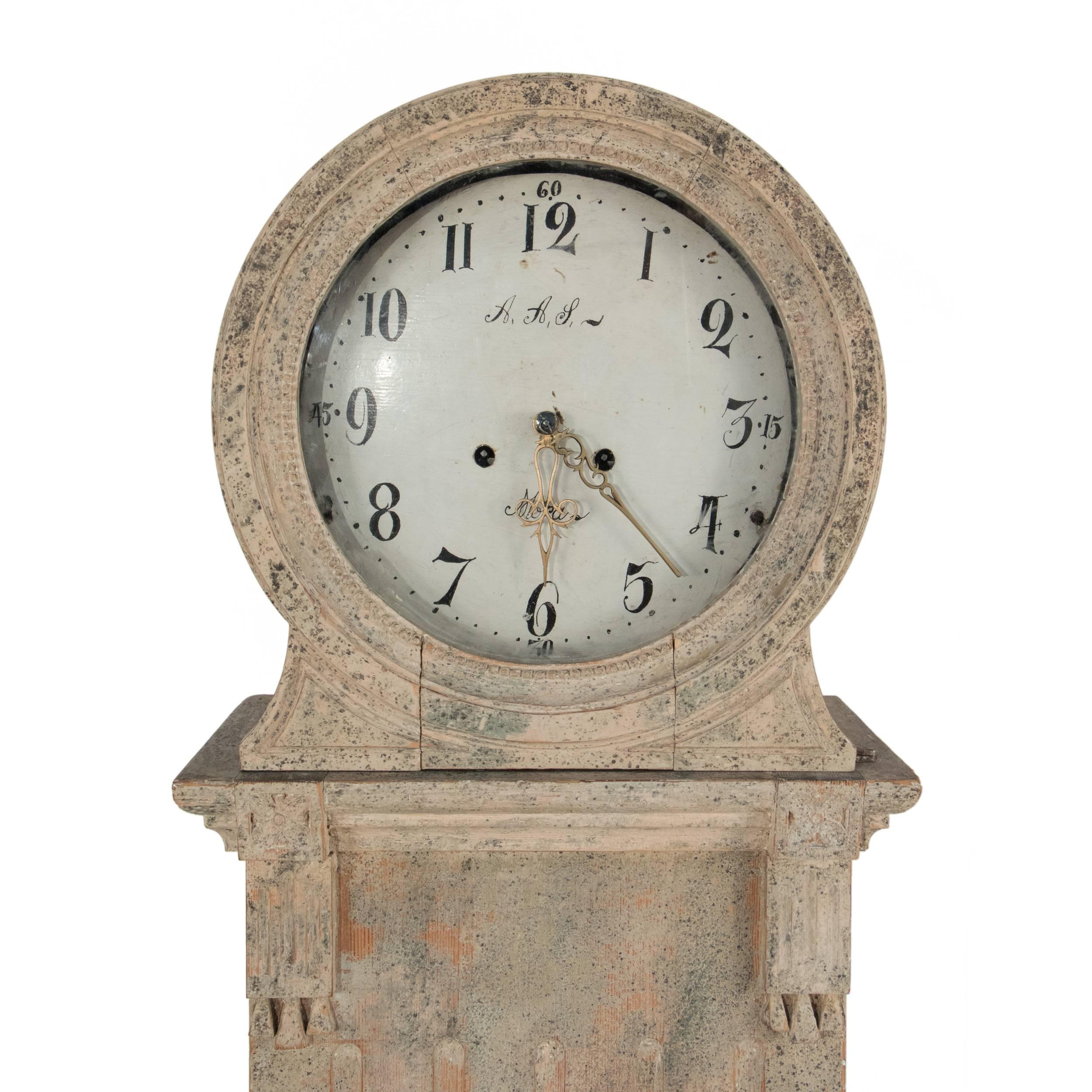Gustavian Grandfather Clock In Excellent Condition For Sale In Los Angeles, CA