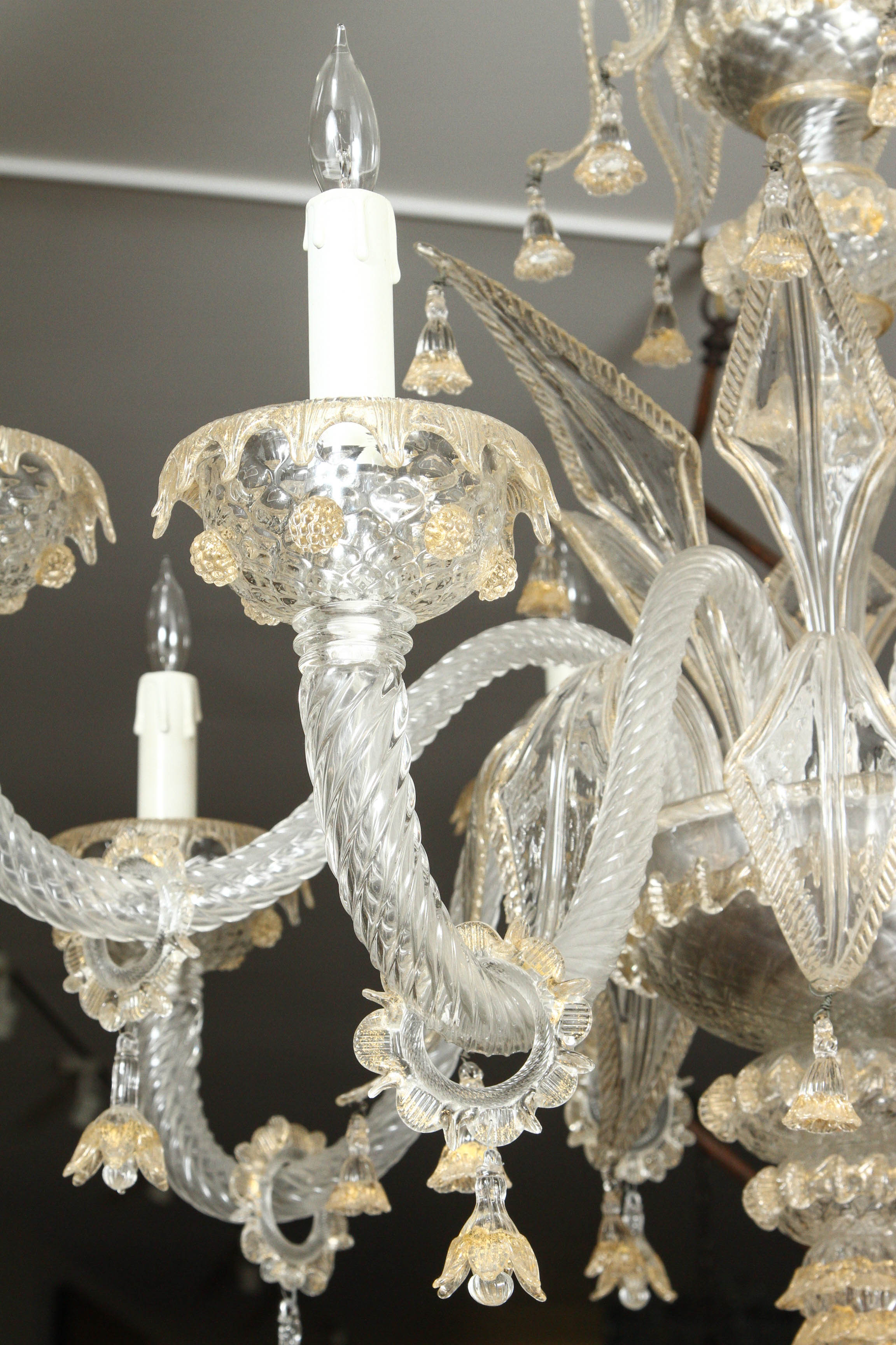 Venetian Eight-Light Chandelier In Excellent Condition For Sale In Los Angeles, CA