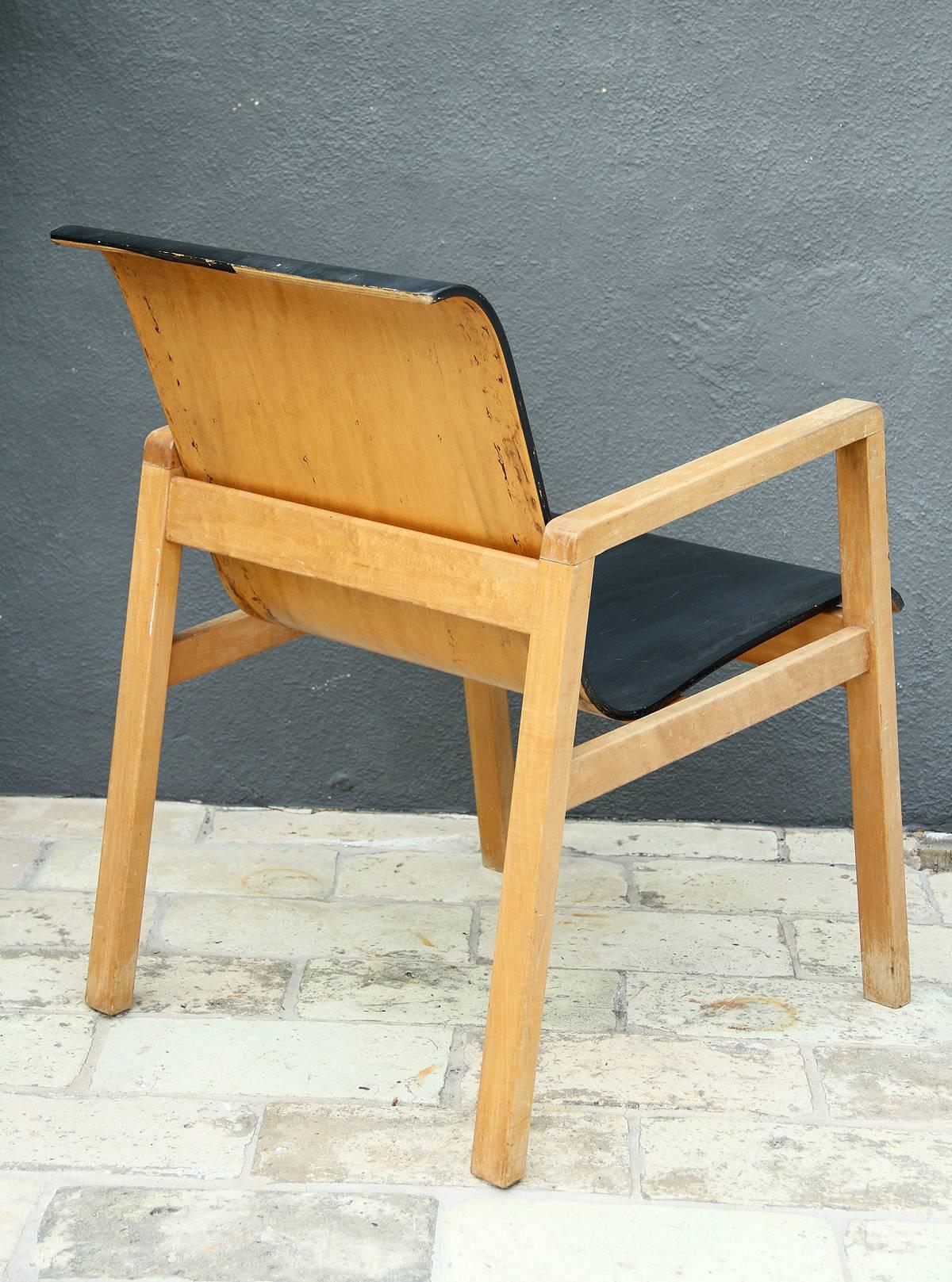Original Hallway Chair by Alvar Aalto, 1932 In Fair Condition In Encino, CA