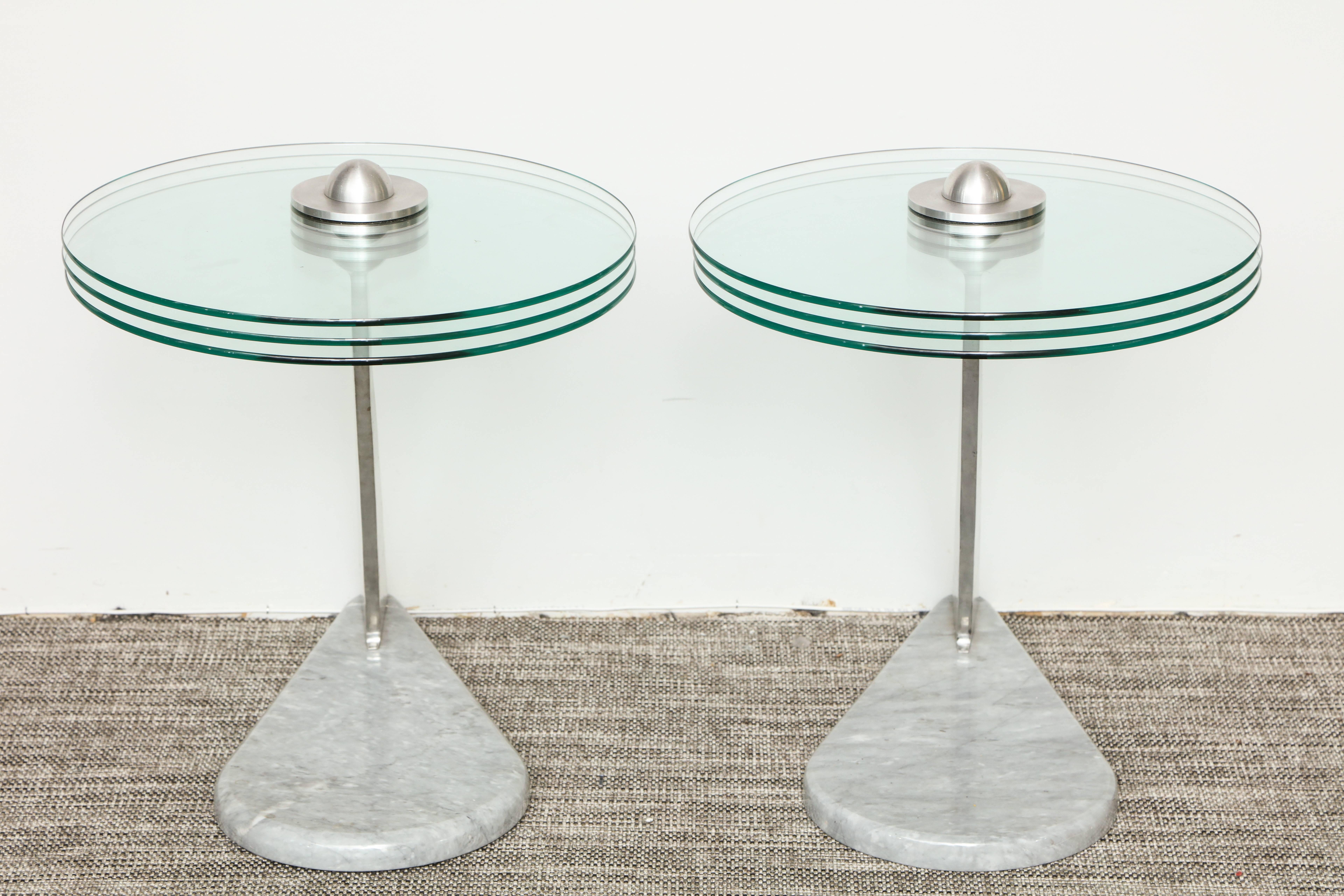 Pair of Glass Modernist Side Tables In Good Condition In New York, NY