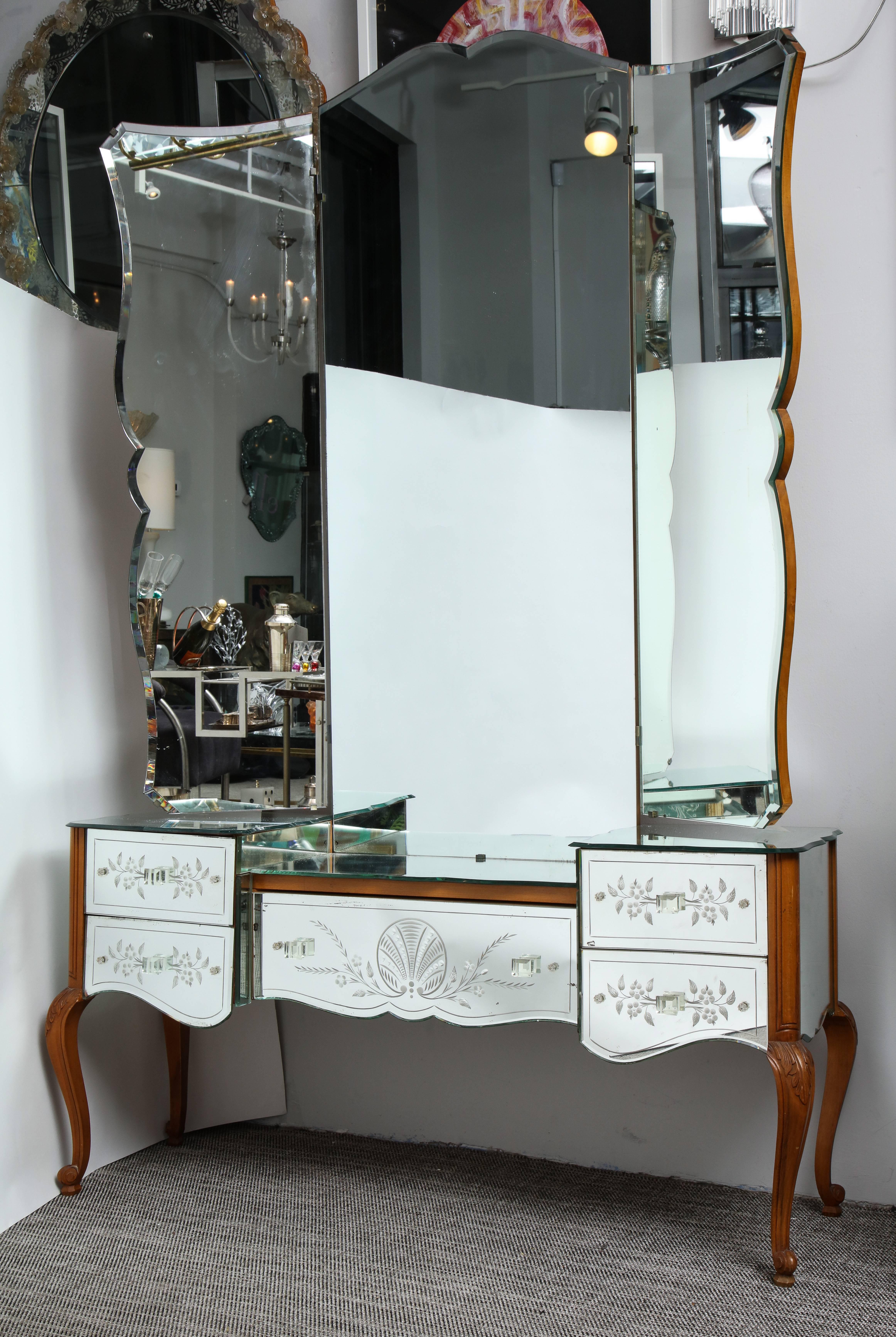 French Bevelled and Etched Mirrored Vanity with Trifold Mirror 1