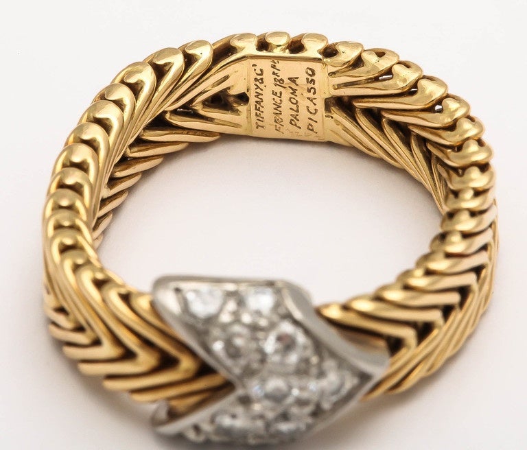 American Paloma Picasso for Tiffany 18-Karat Chevron Woven Gold Ring with Diamond Arrow
