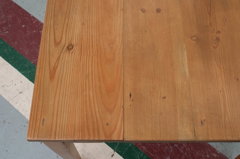 Pine End Table