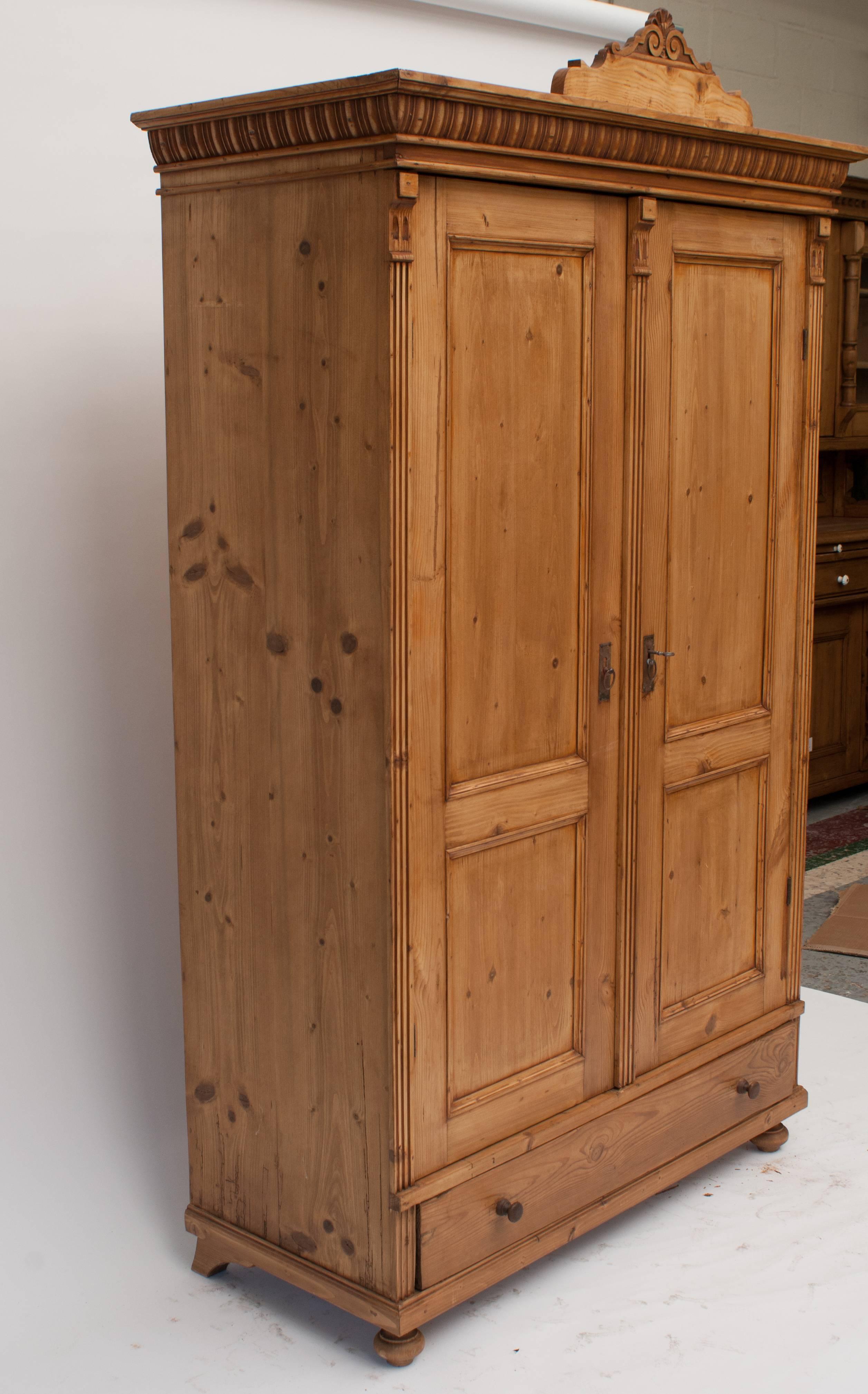 Pine Armoire In Excellent Condition In Baltimore, MD