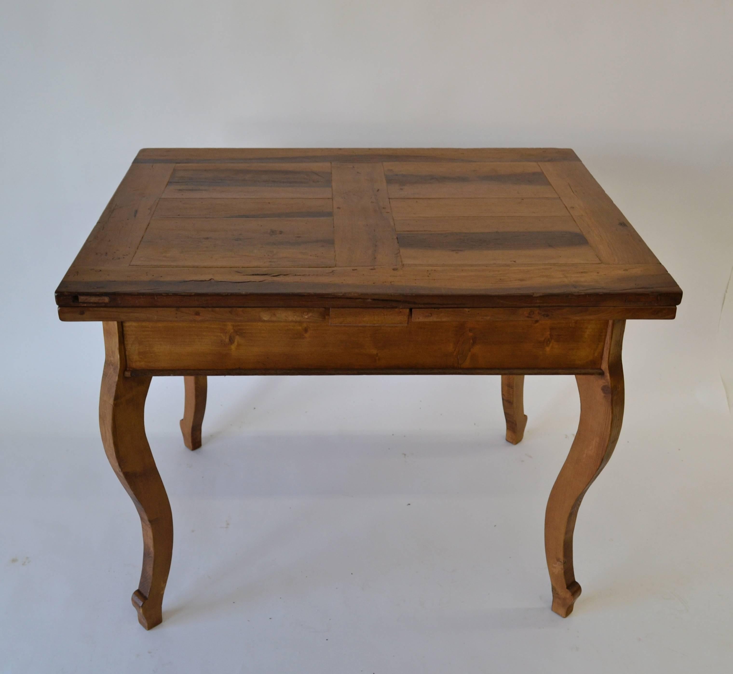 draw leaf table with cabriole foot