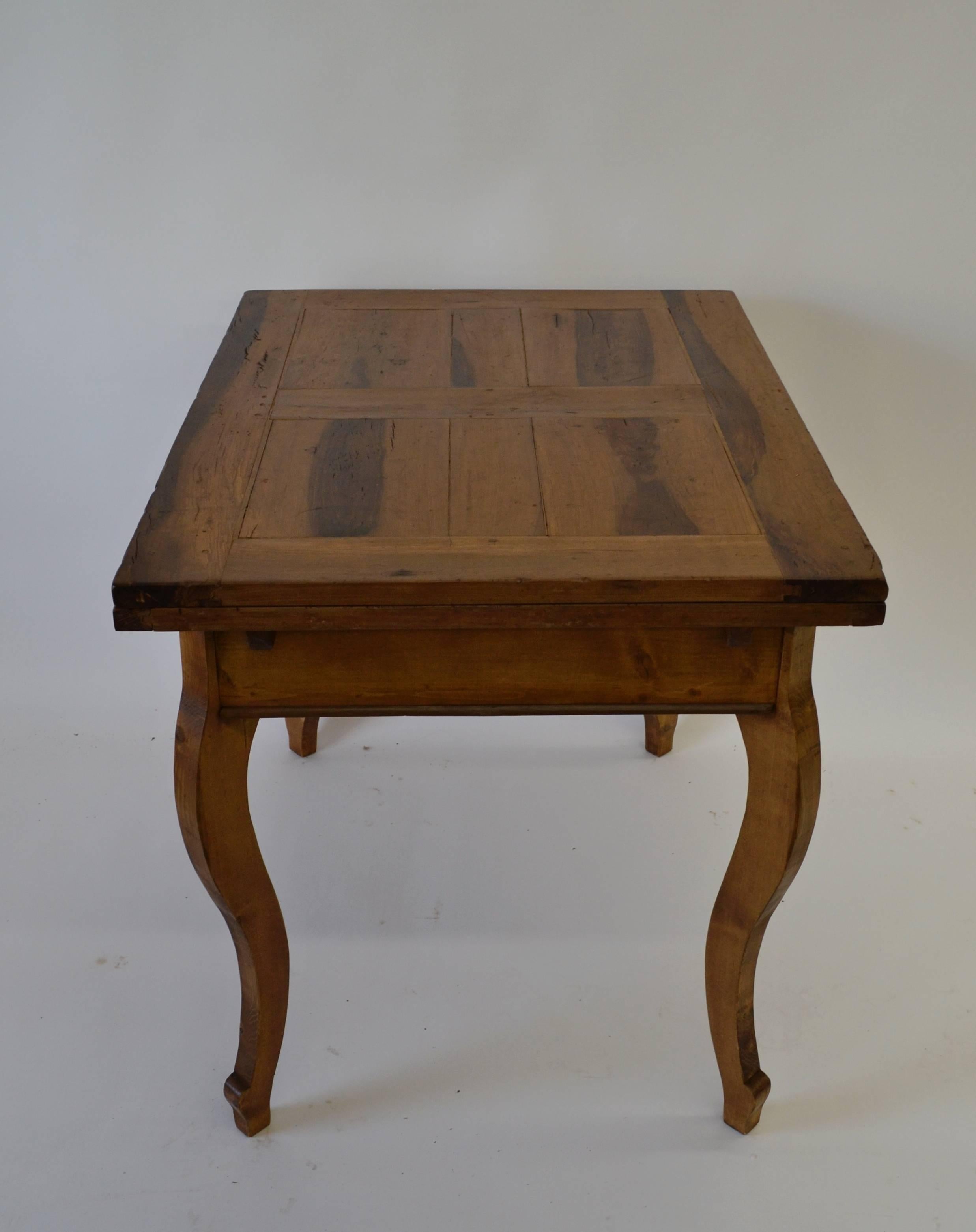 Pine and Chestnut Cabriole Leg Draw Leaf Table 2