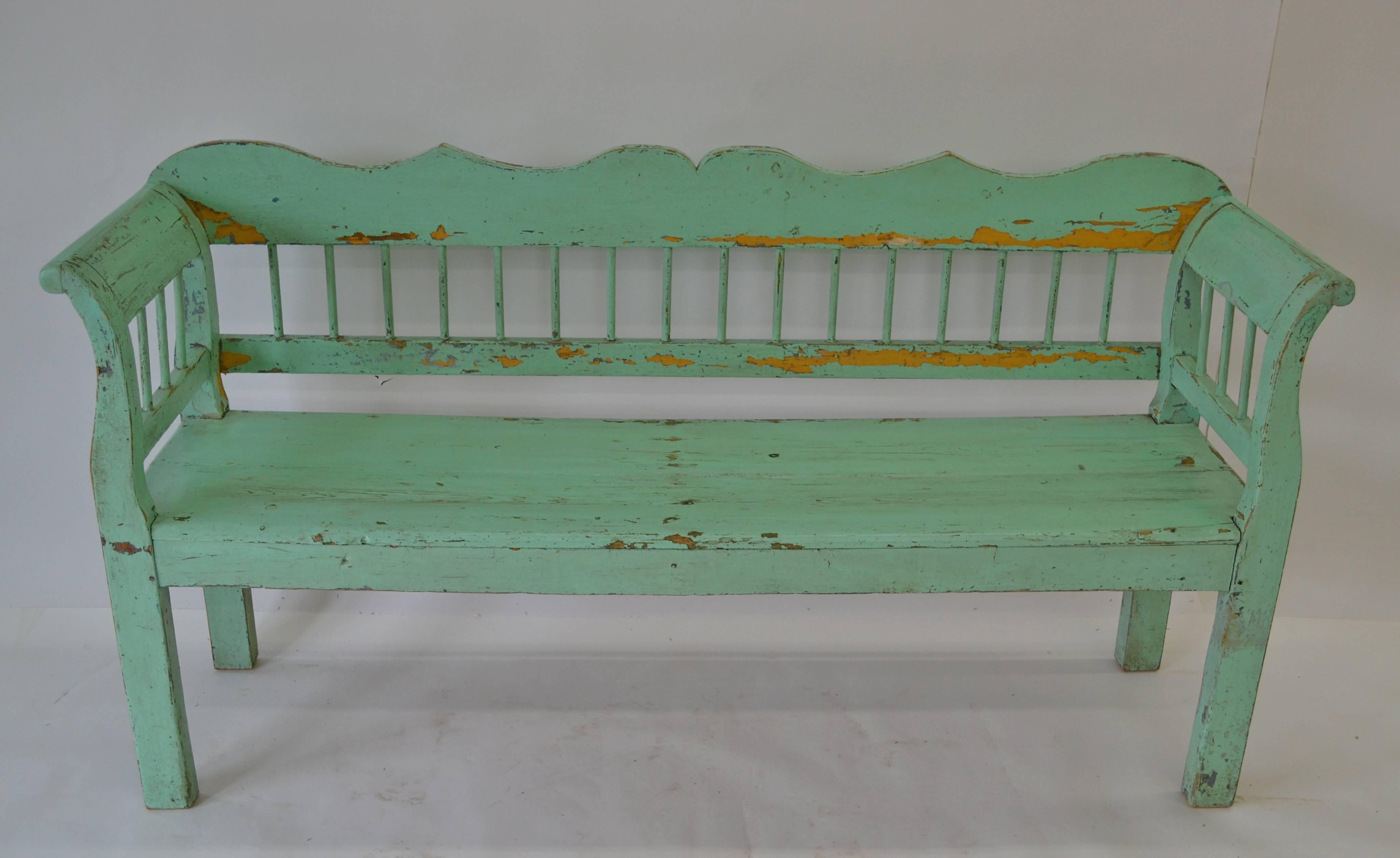 Painted Pine Bench In Good Condition In Baltimore, MD