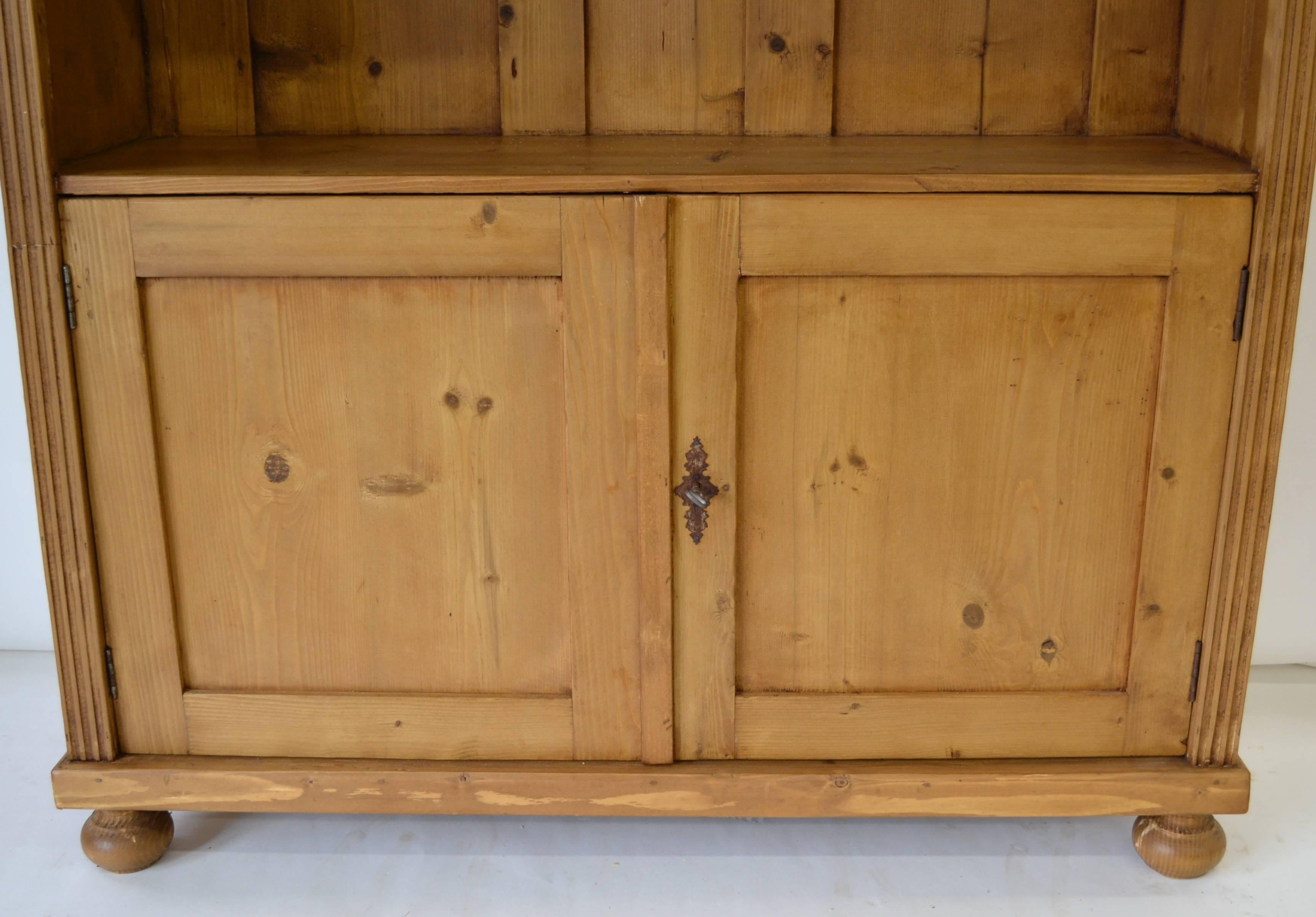 Pine Bookcase with Doors In Excellent Condition In Baltimore, MD