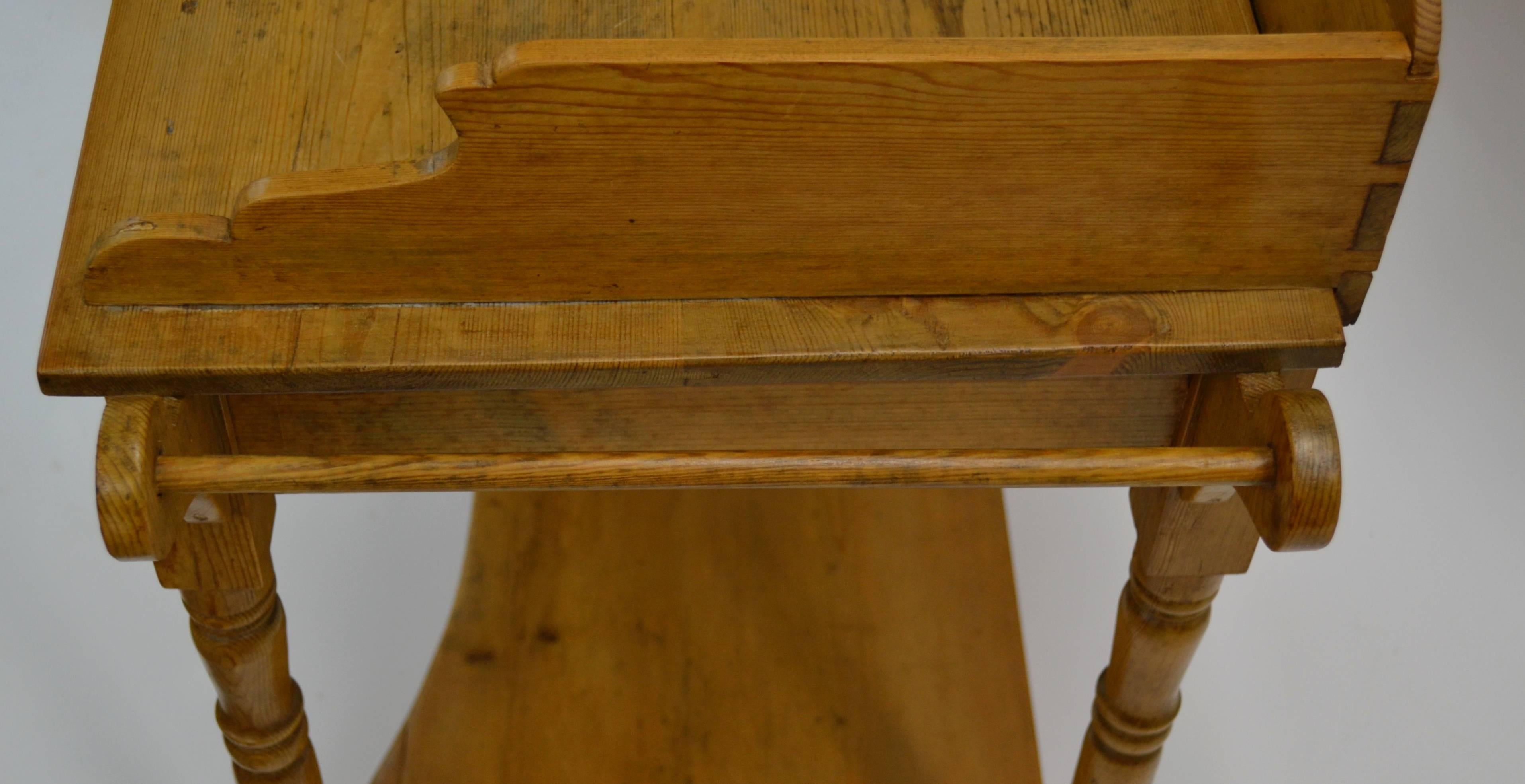 19th Century English Pine Washstand