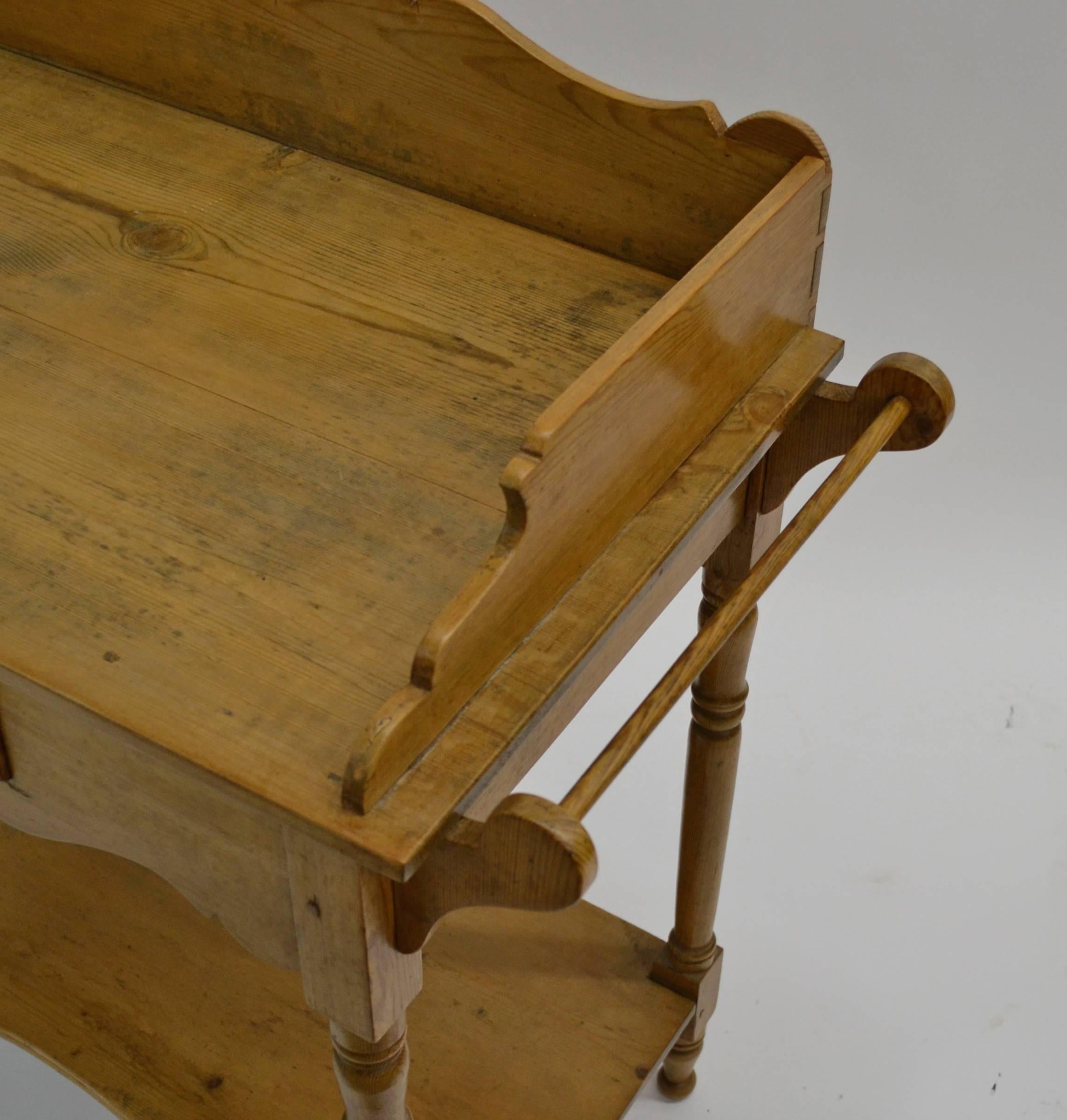 English Pine Washstand 1