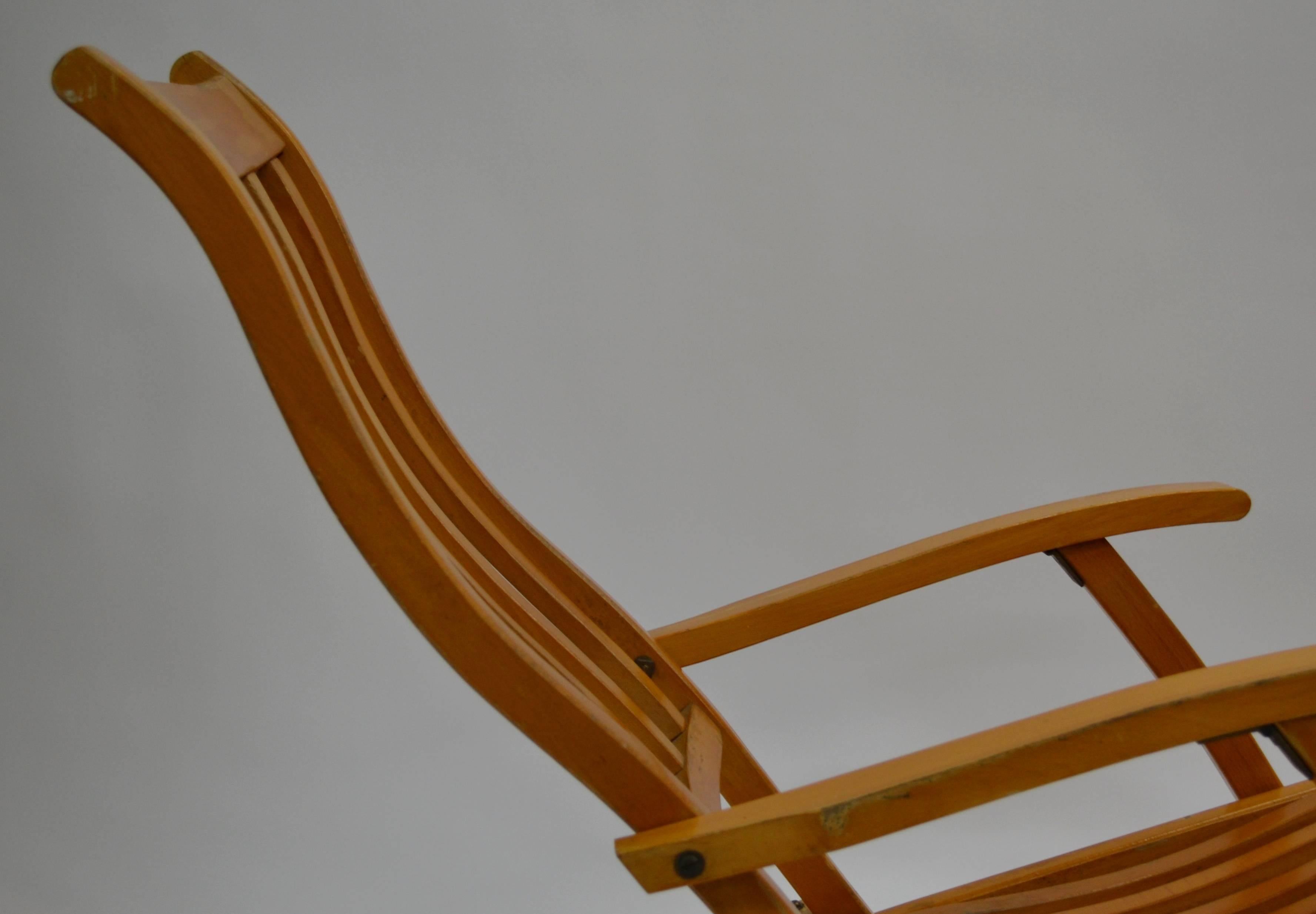 Pair of "Queen Elizabeth" Deck Chairs at 1stDibs queen elizabeth deck