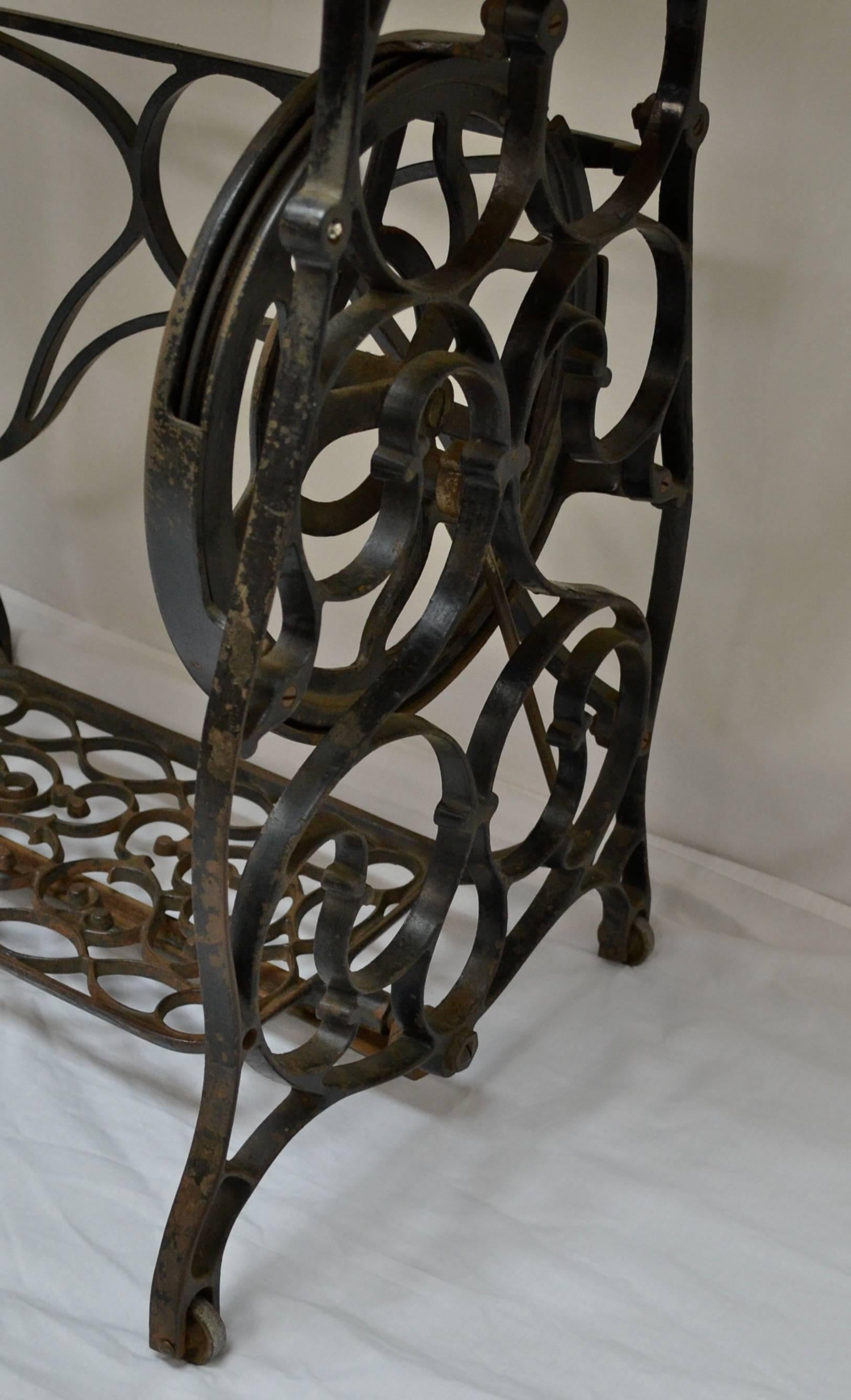 Iron Antique Sewing Machine Base Side Table