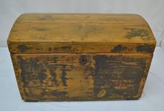 Pine Painted Dome-Top Trunk