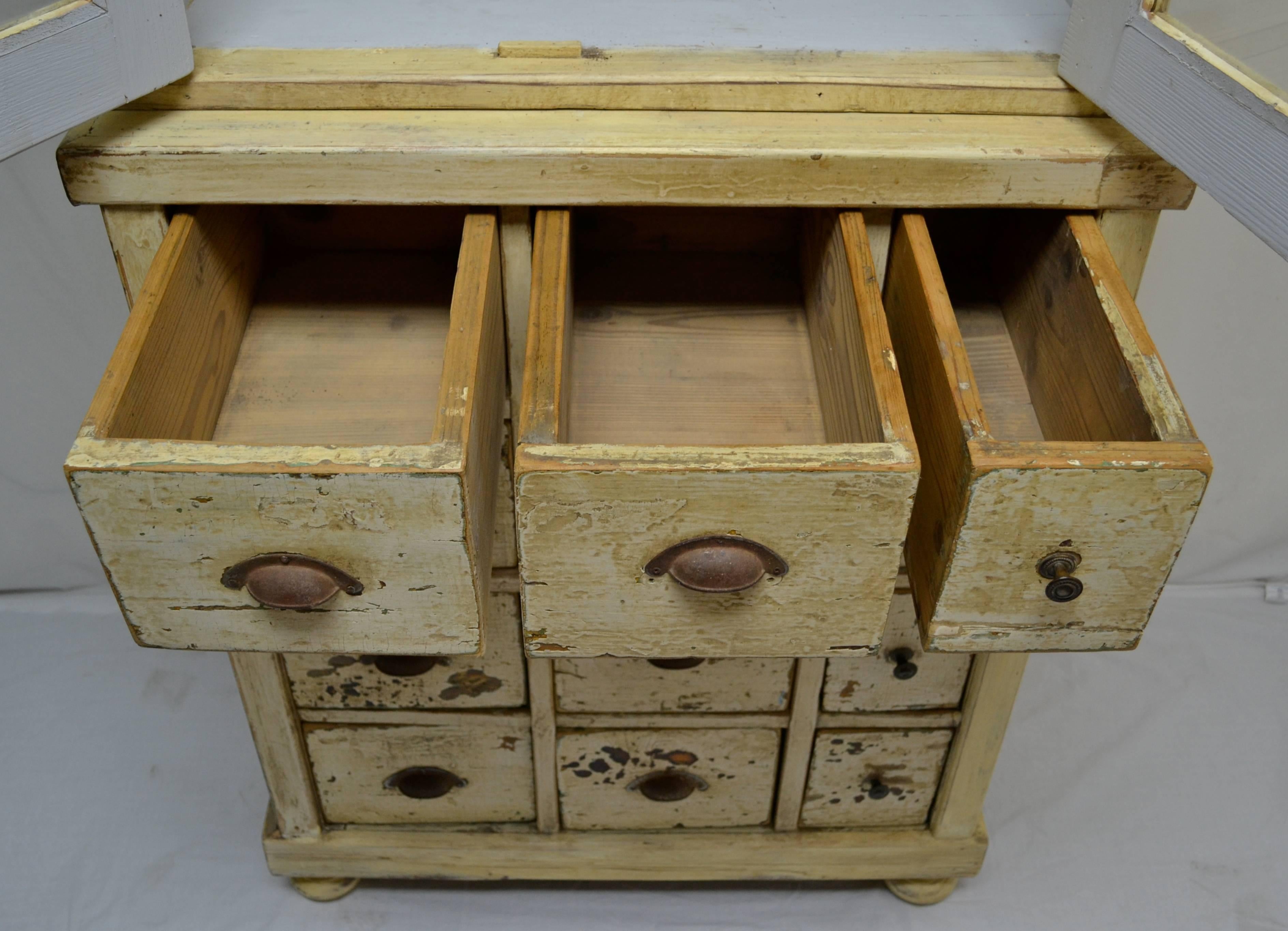 Pine 12-Drawer Apothecary Cupboard In Good Condition In Baltimore, MD