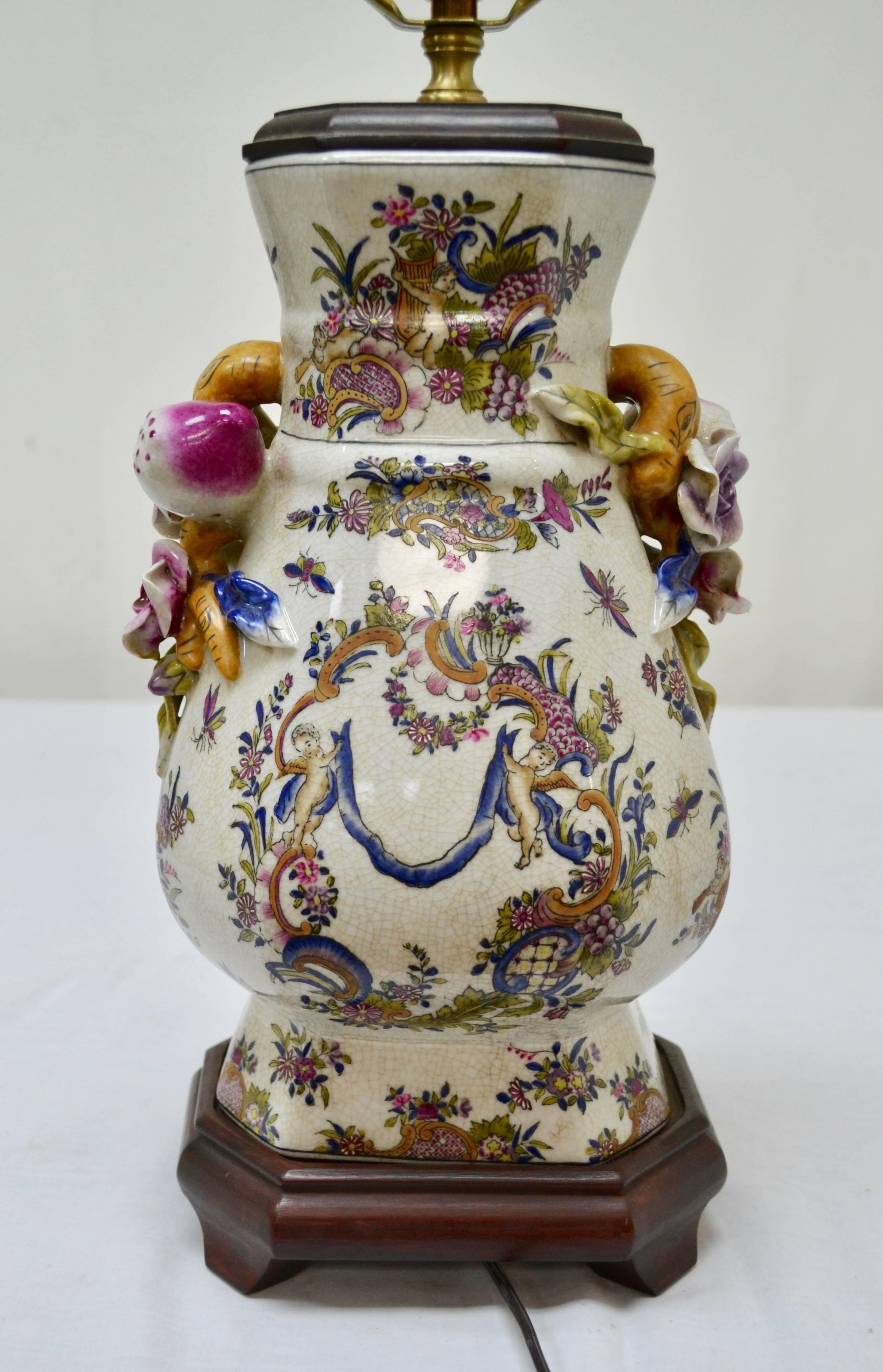 Lámpara de mesa con jarrón de porcelana china Siglo XXI y contemporáneo en venta