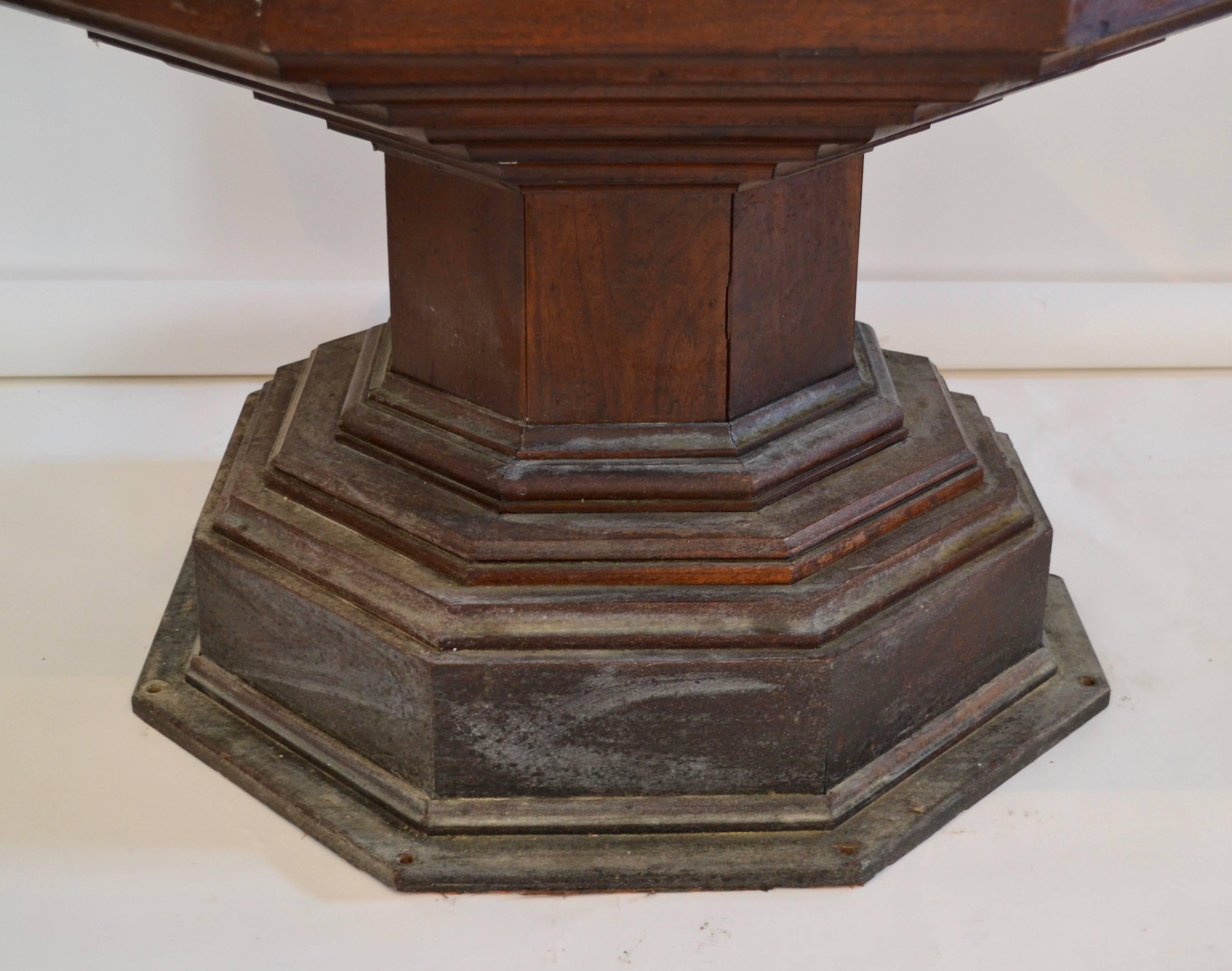 Early 20th Century Walnut Pulpit In Good Condition In Baltimore, MD