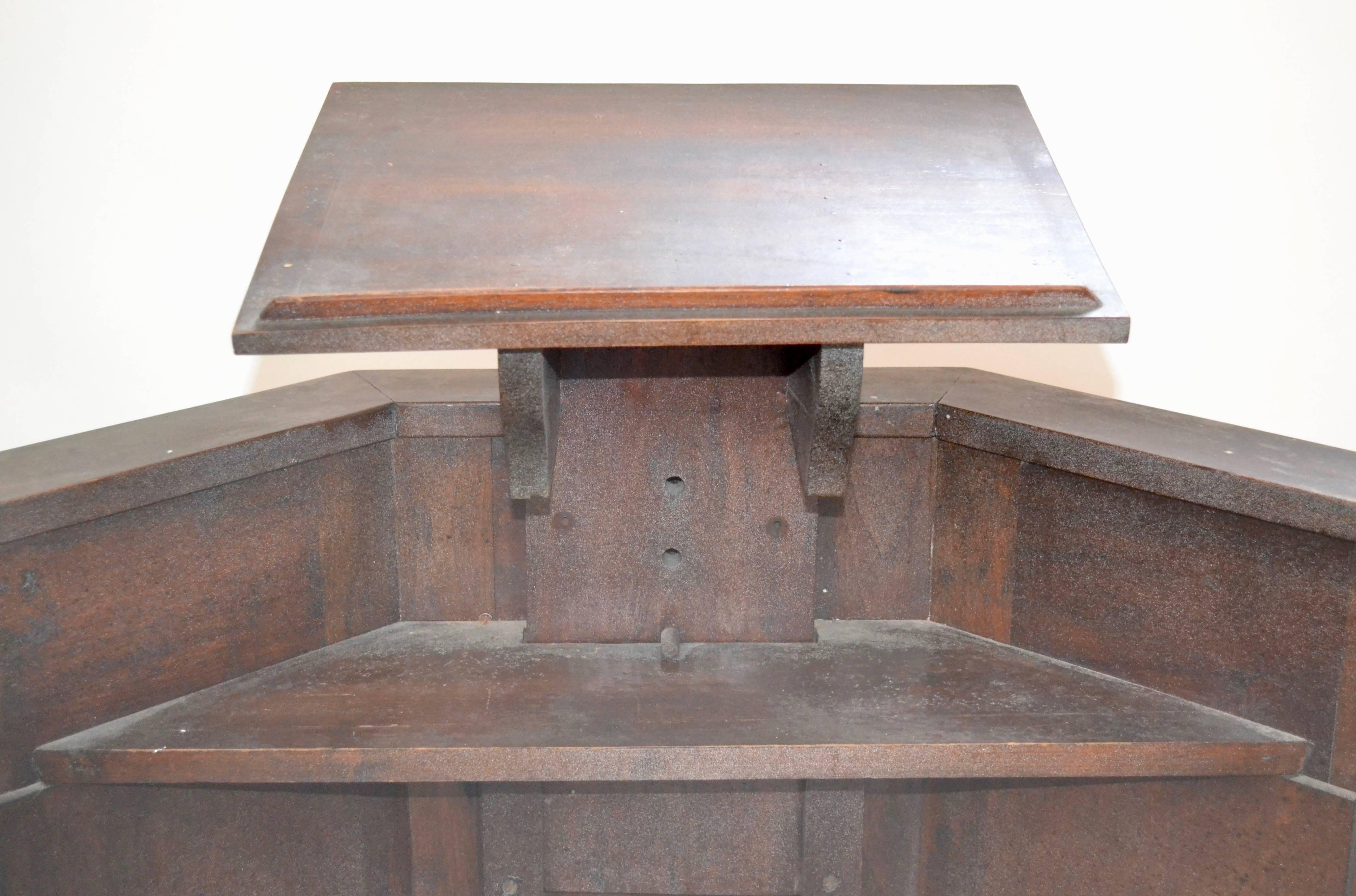 Early 20th Century Walnut Pulpit 4