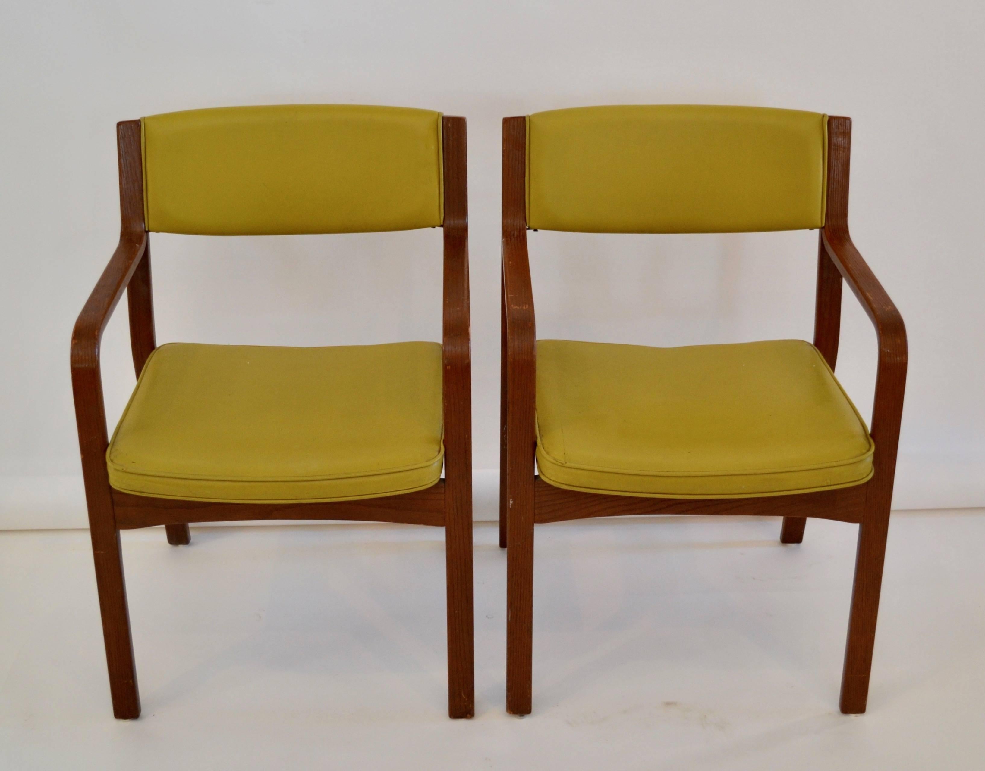 Set of Four Vinyl and Bentwood Thonet Armchairs In Good Condition In Baltimore, MD