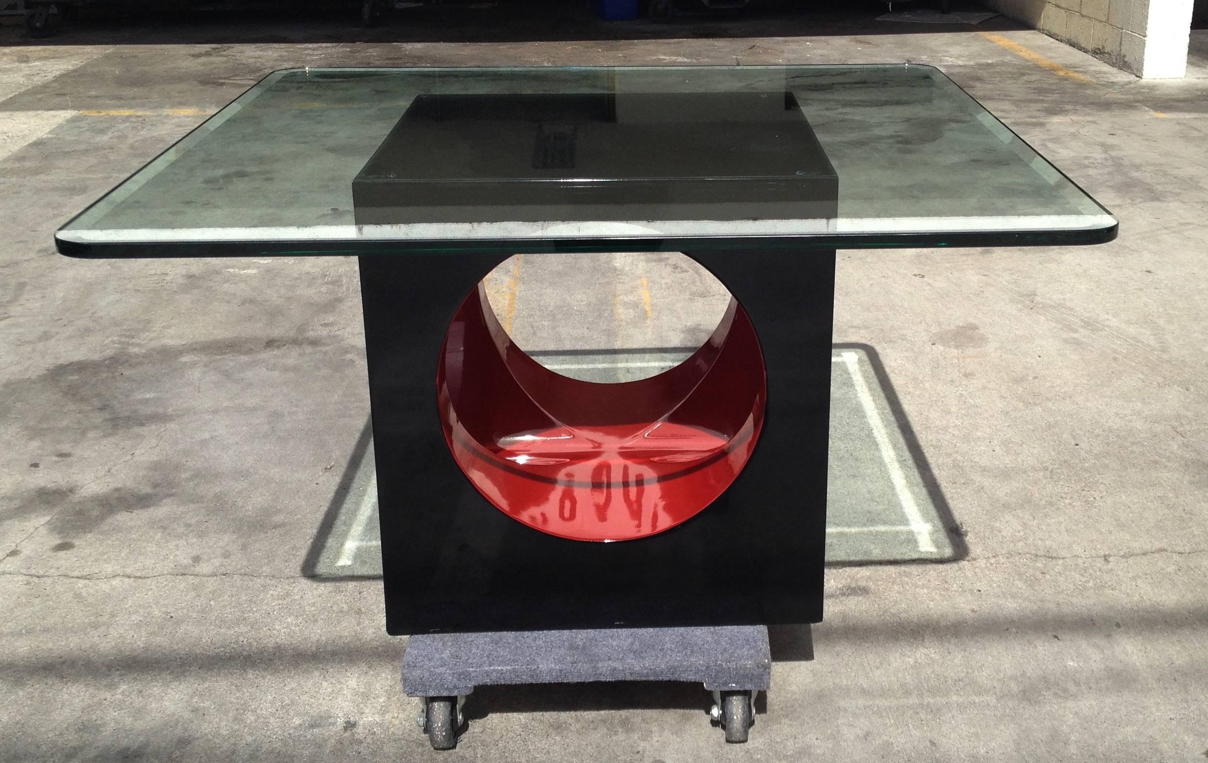 Geometric Coffee Table in Black and Red Lacquer with a Glass Top 2
