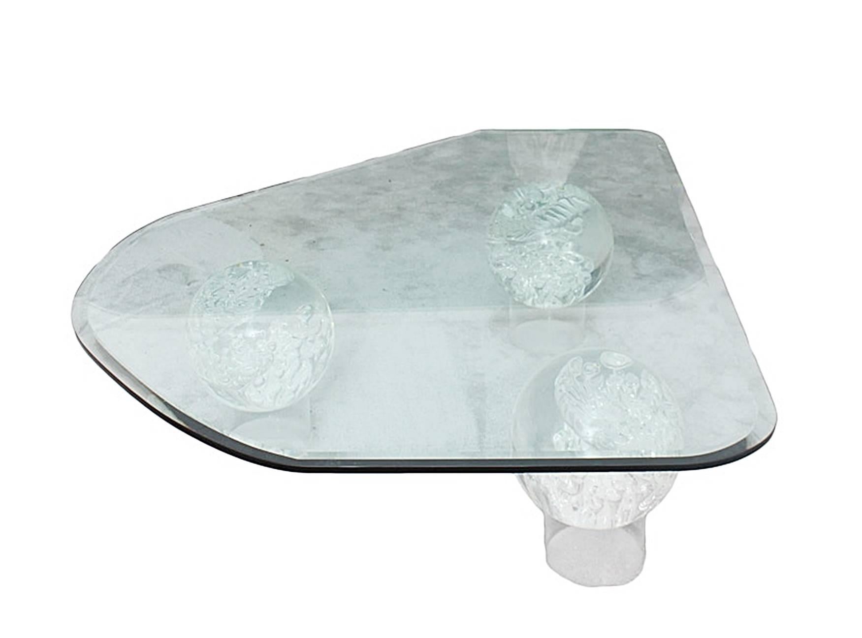 Mid-Century Modern Stunning Lucite Coffee Table in the Style of Charles Hollis Jones For Sale