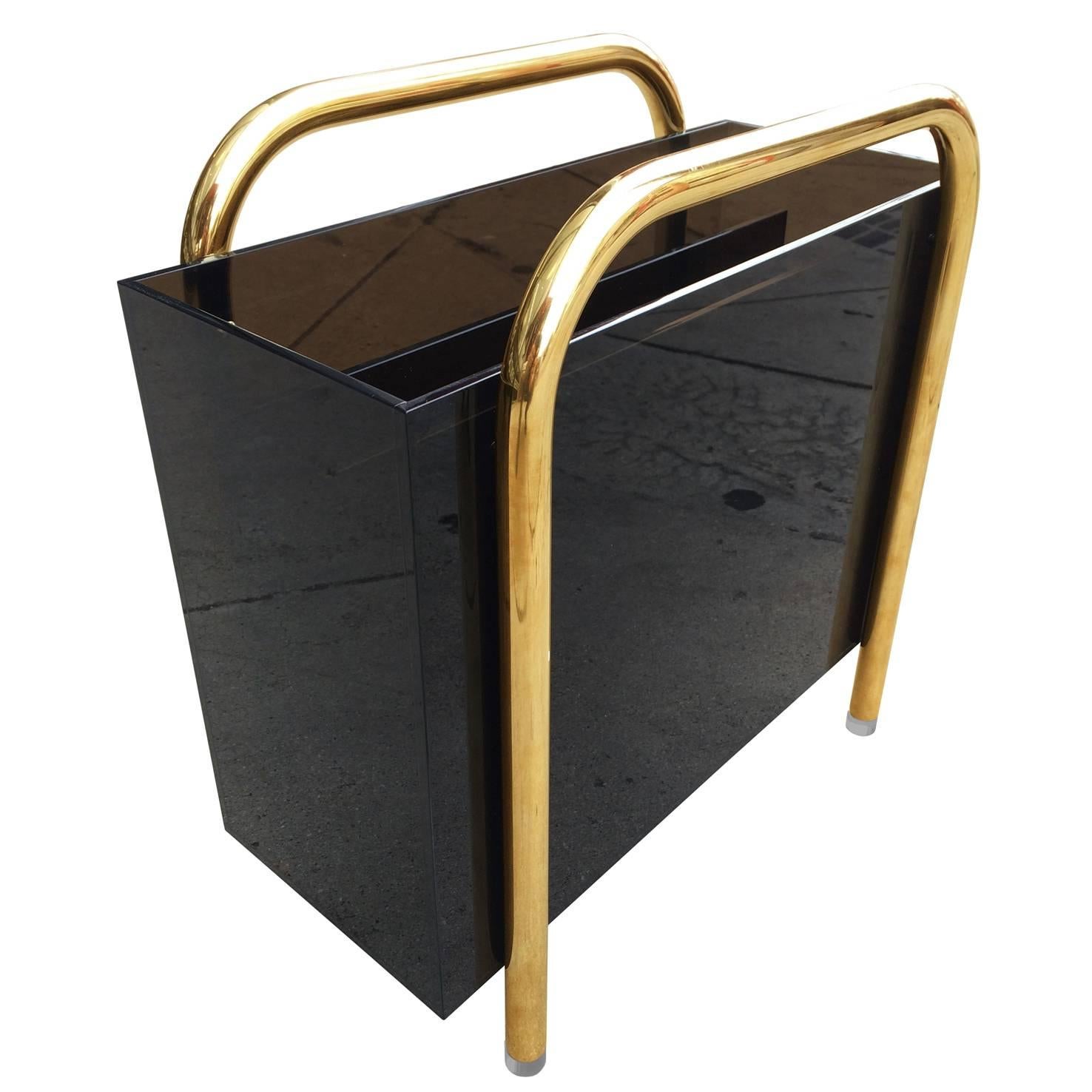 Porte-revues en laiton et lucite bronze de Charles Hollis Jones