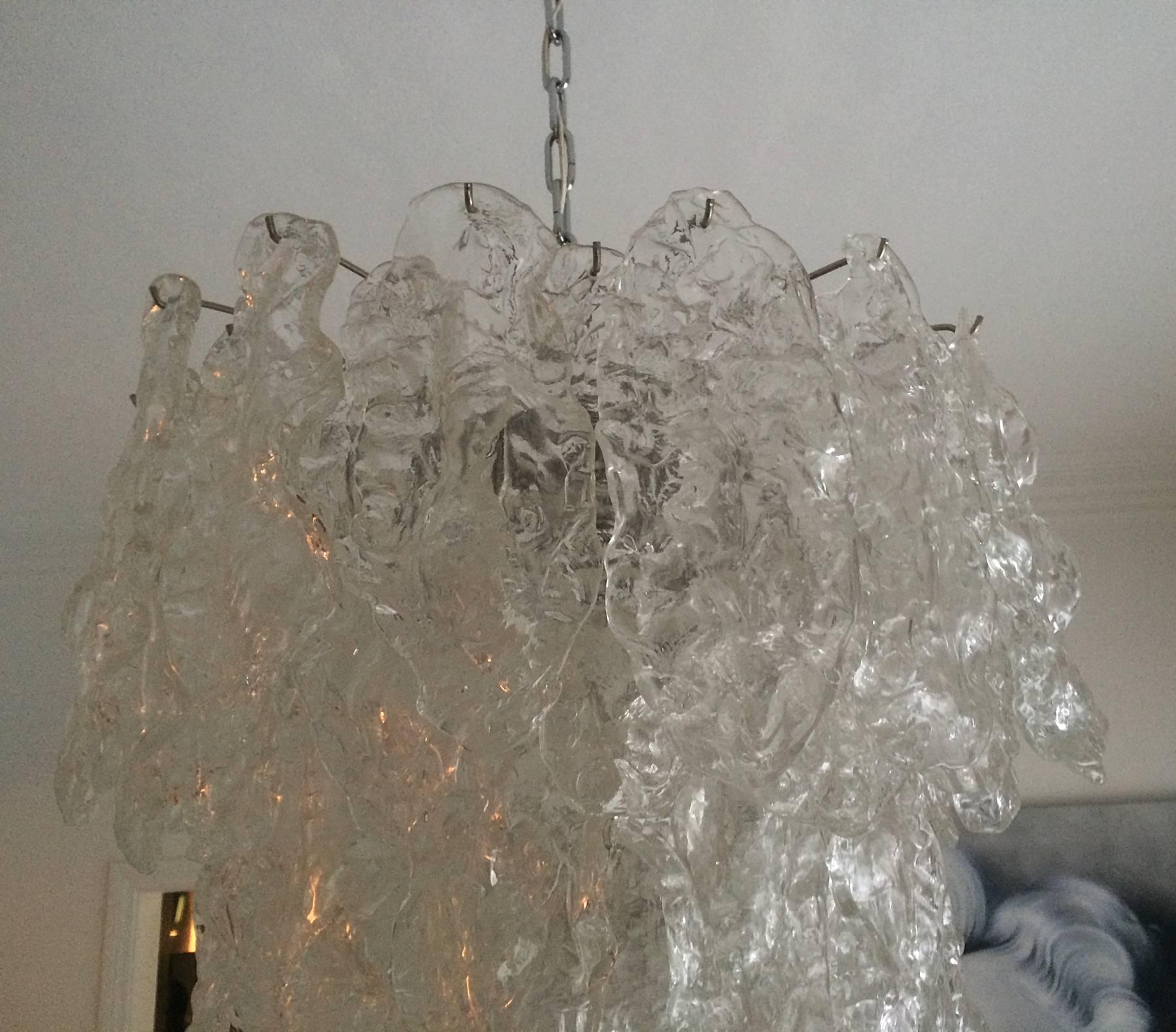 Stunning Murano Glass Chandelier by Carlo Nason for Mazzega In Good Condition In Los Angeles, CA