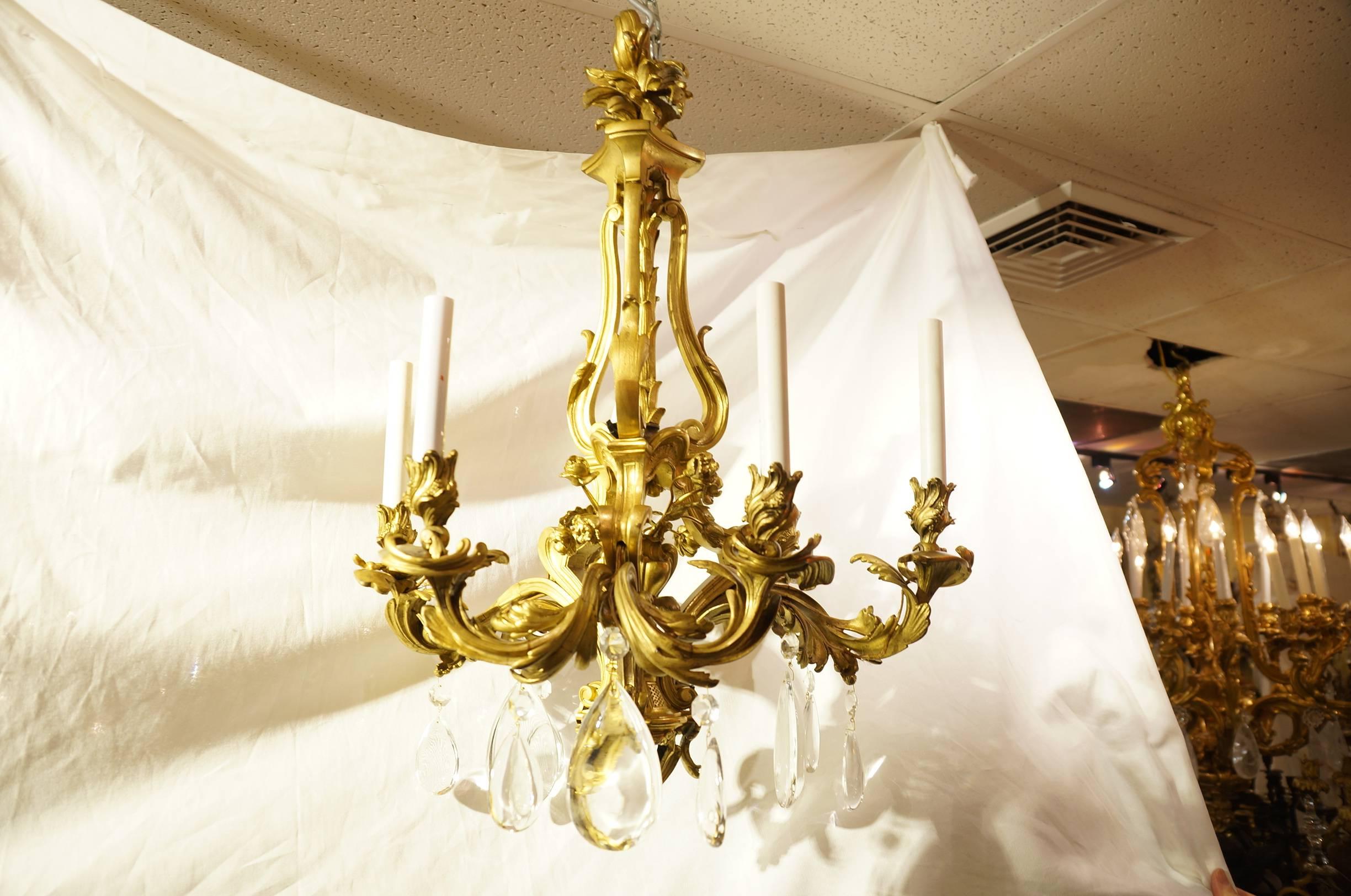 Beautiful French Louis XV Style Gilt Bronze and Crystal Chandelier In Excellent Condition In New York, NY
