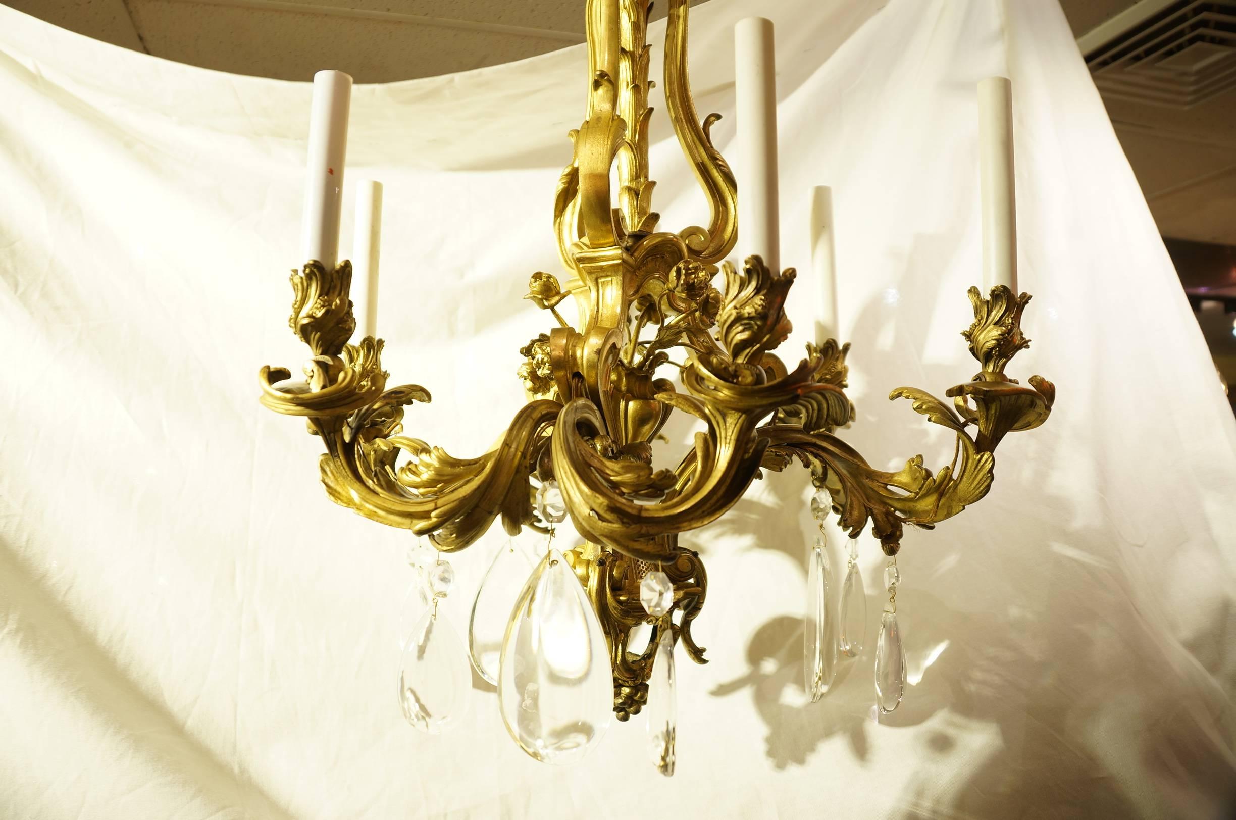 19th Century Beautiful French Louis XV Style Gilt Bronze and Crystal Chandelier