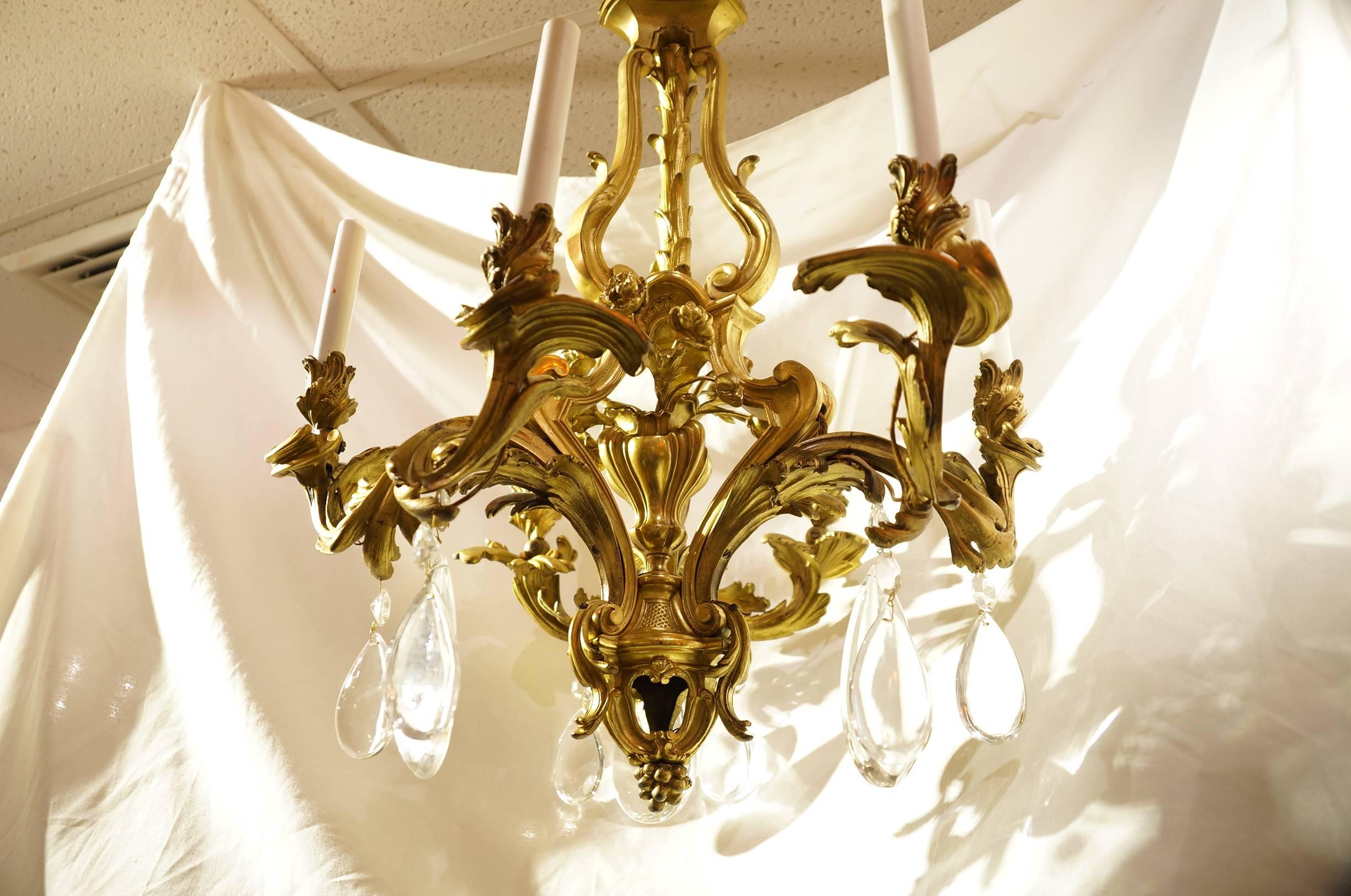 Beautiful French Louis XV style gilt bronze and crystal chandelier. 
Stock number: L429.