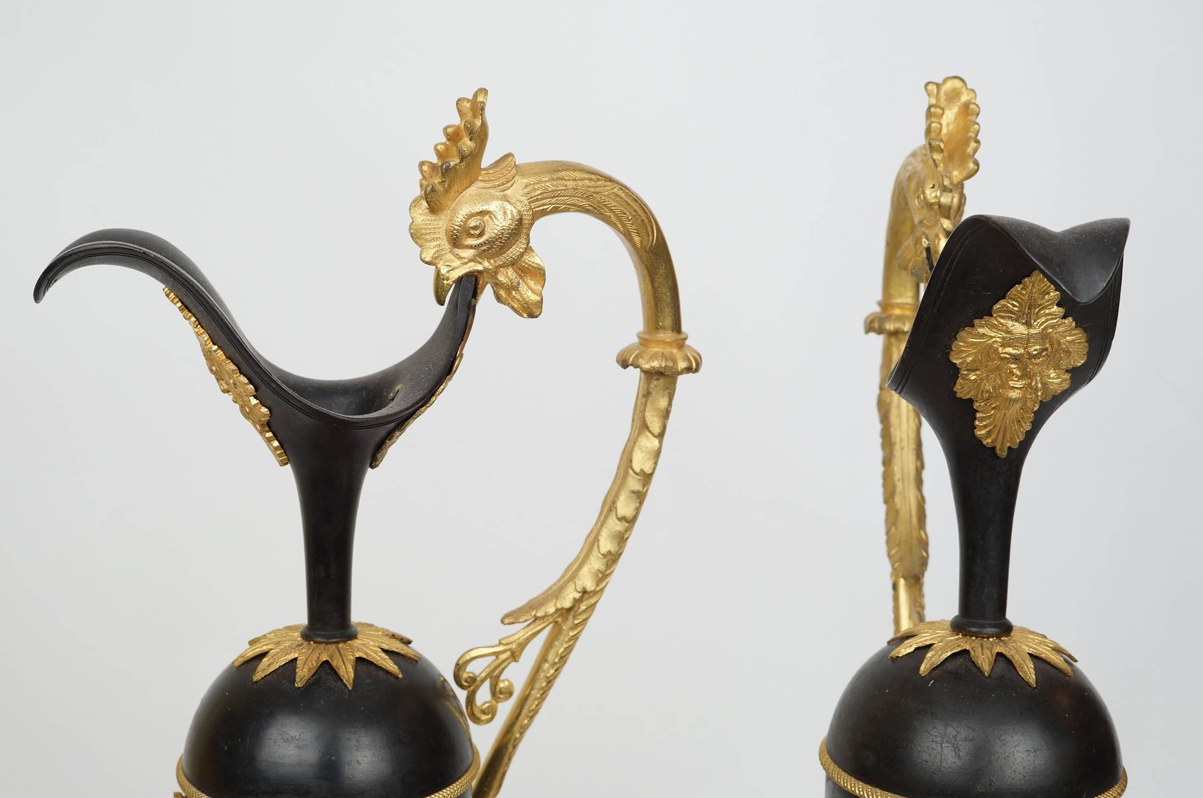 Pair of Russian Empire Style Patinated and Gilt Bronze Ewers with Rooster Head In Good Condition In New York, NY