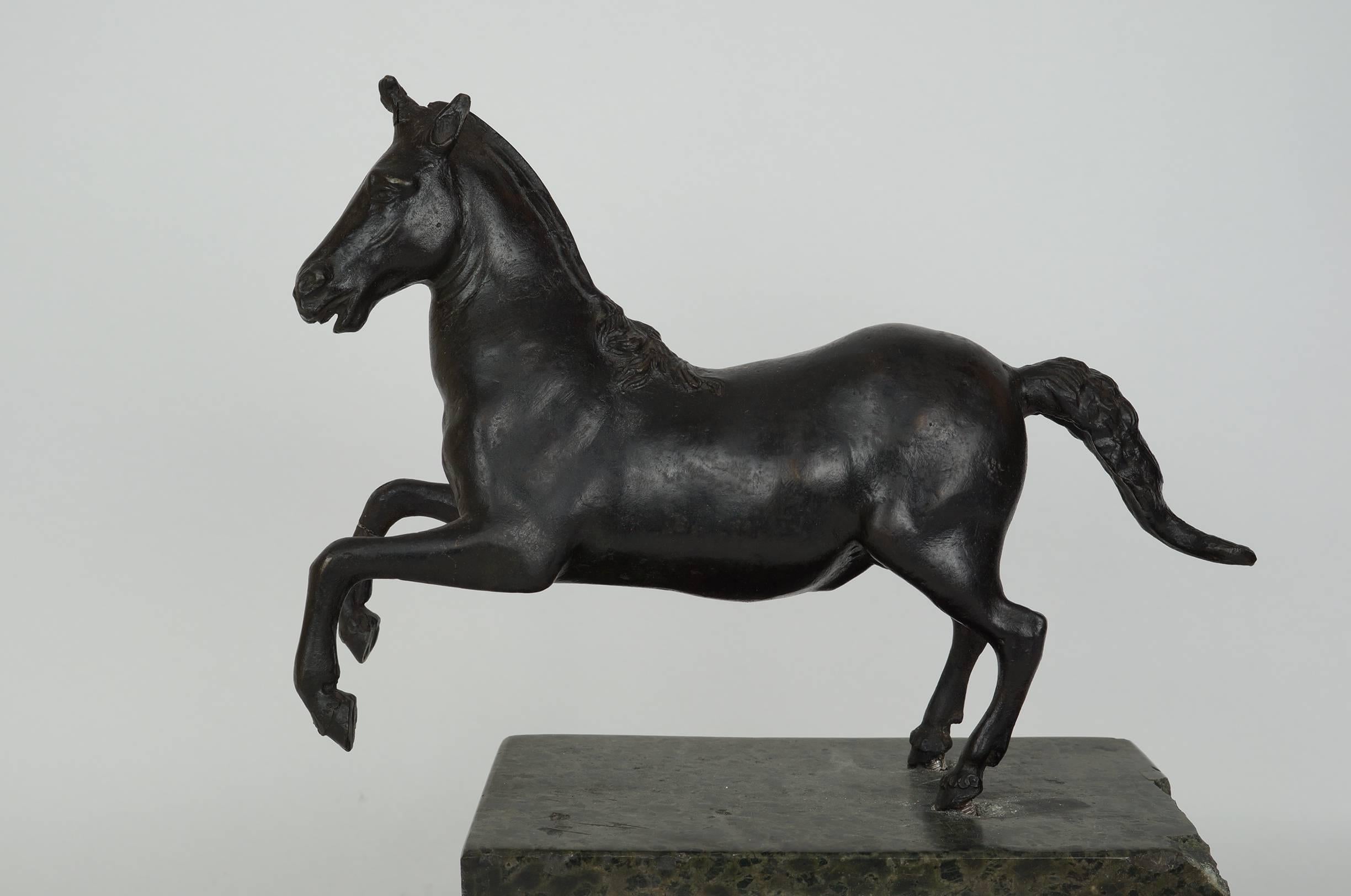 Patinated Bronze Figure of a Horse on Marble Base In Excellent Condition In New York, NY