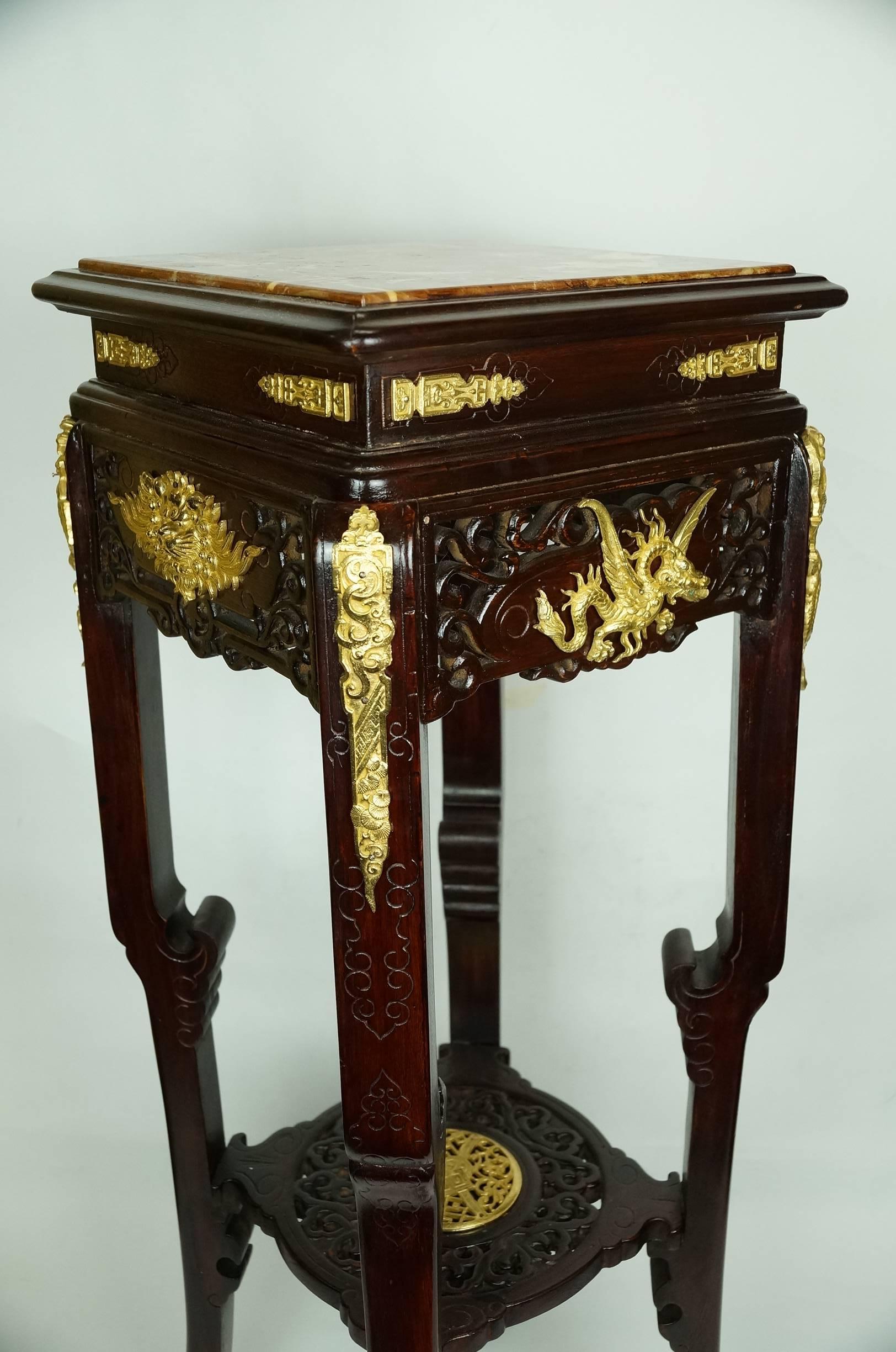 Pair of Japanned Marble-Top Square Pedestals for the Oriental Market In Good Condition In New York, NY
