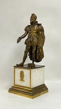 Paire de statues en bronze du XIXe siècle représentant des nobles autrichiens et espagnols de la Renaissance du XVIe siècle