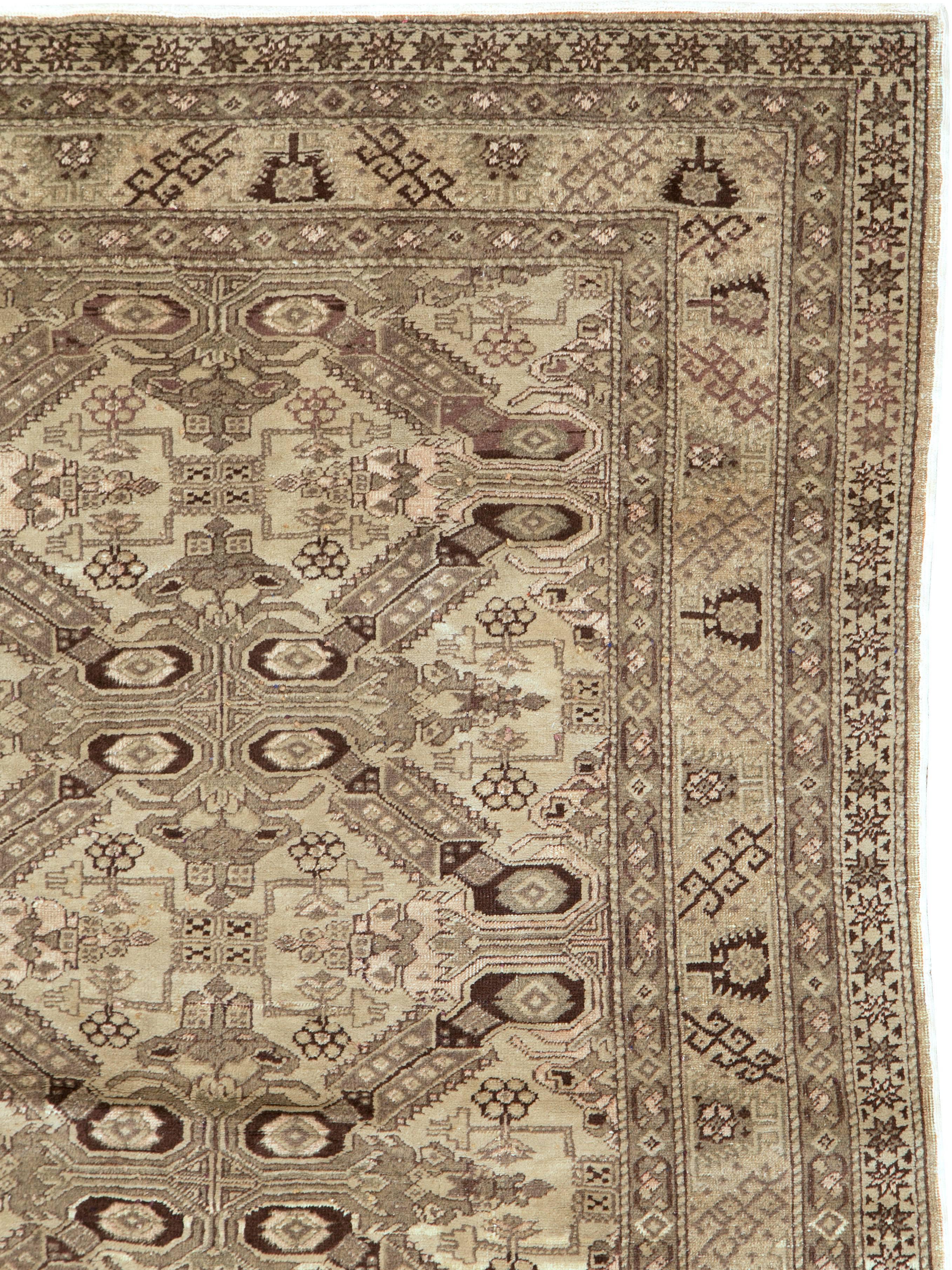 A vintage Turkish Sivas carpet from the mid-20th century.
