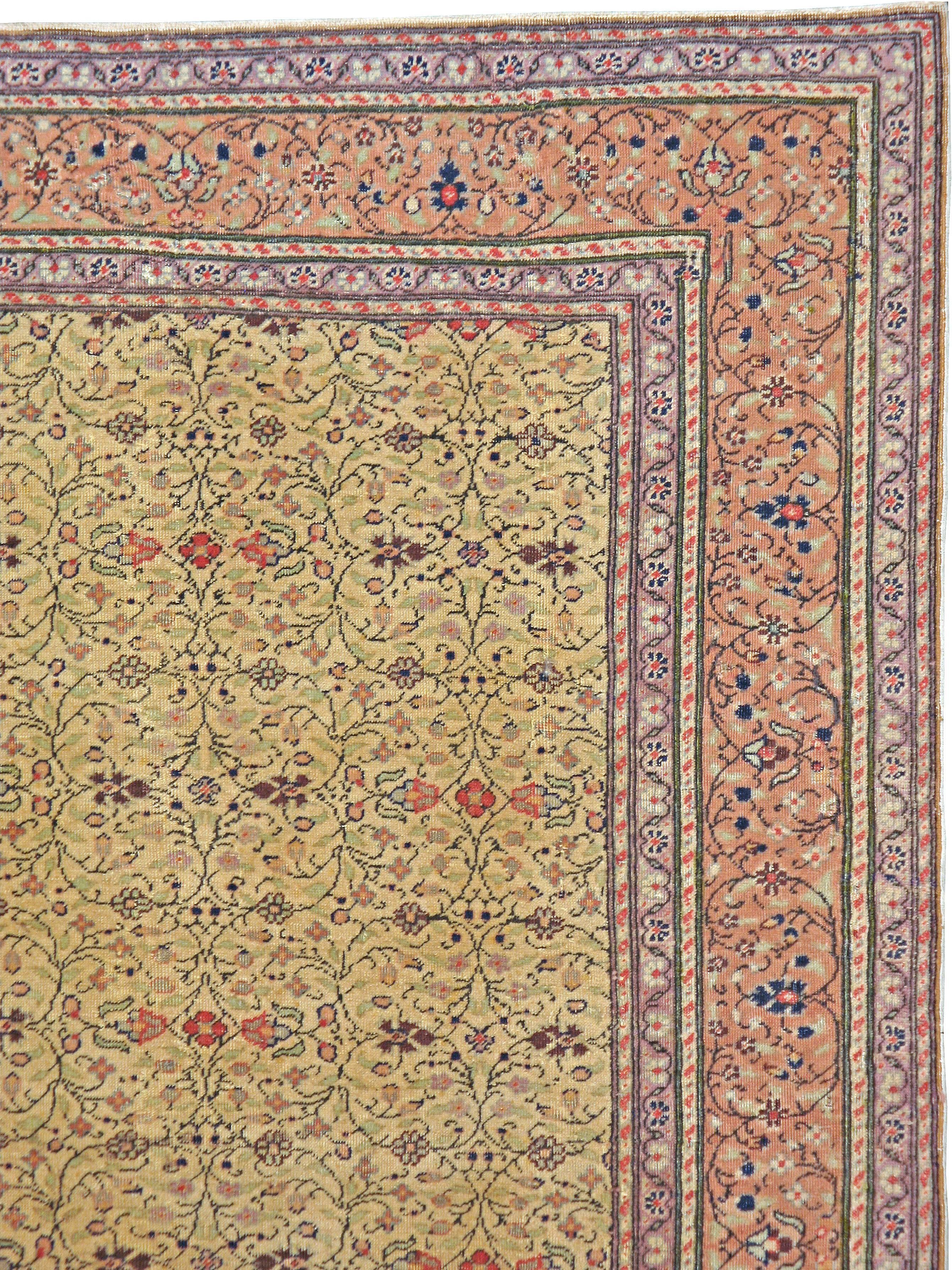 Hand-Woven Vintage Turkish Sivas Rug For Sale