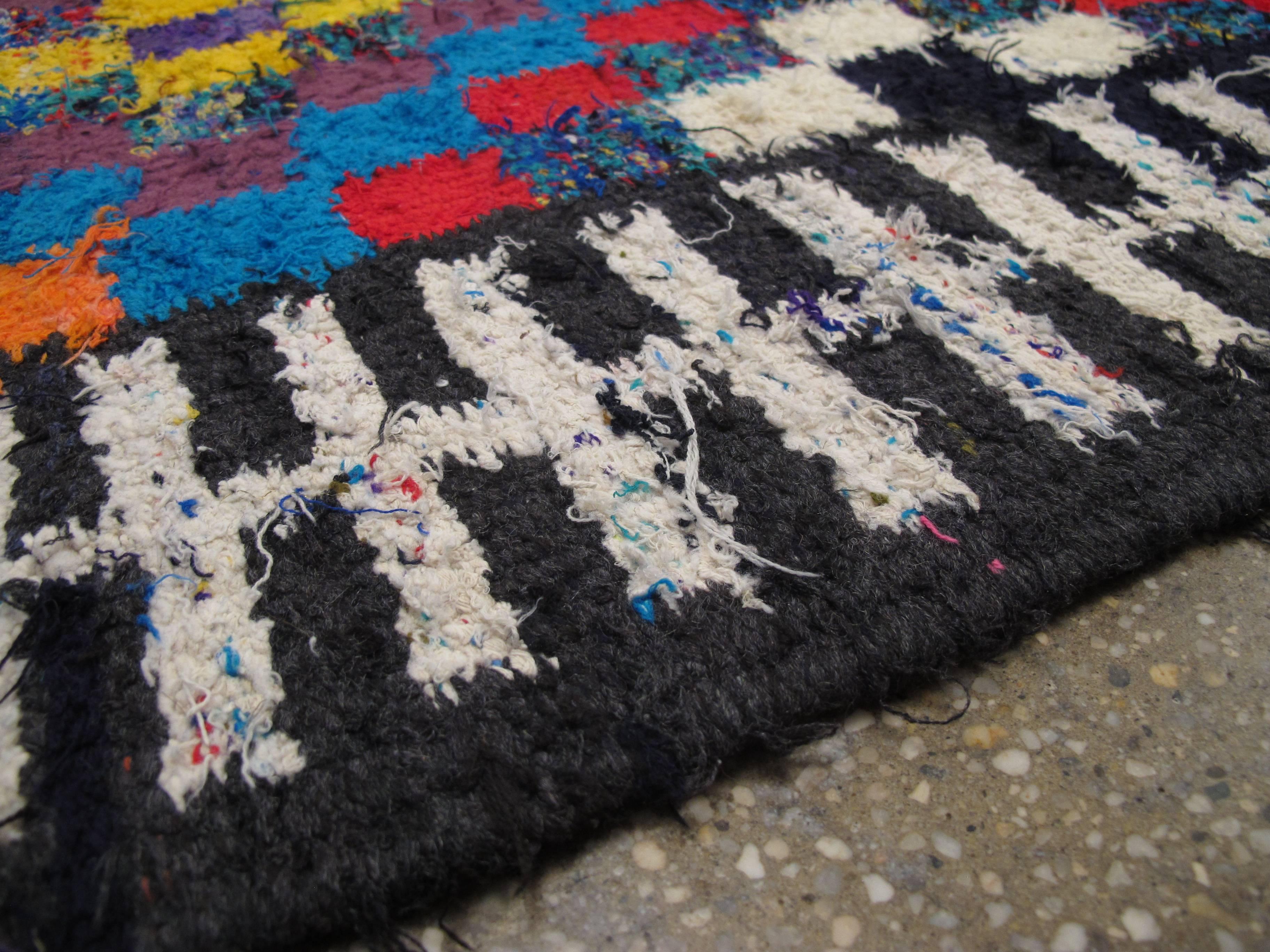 20th Century Vintage Persian Flat-Weave Kilim Rug For Sale