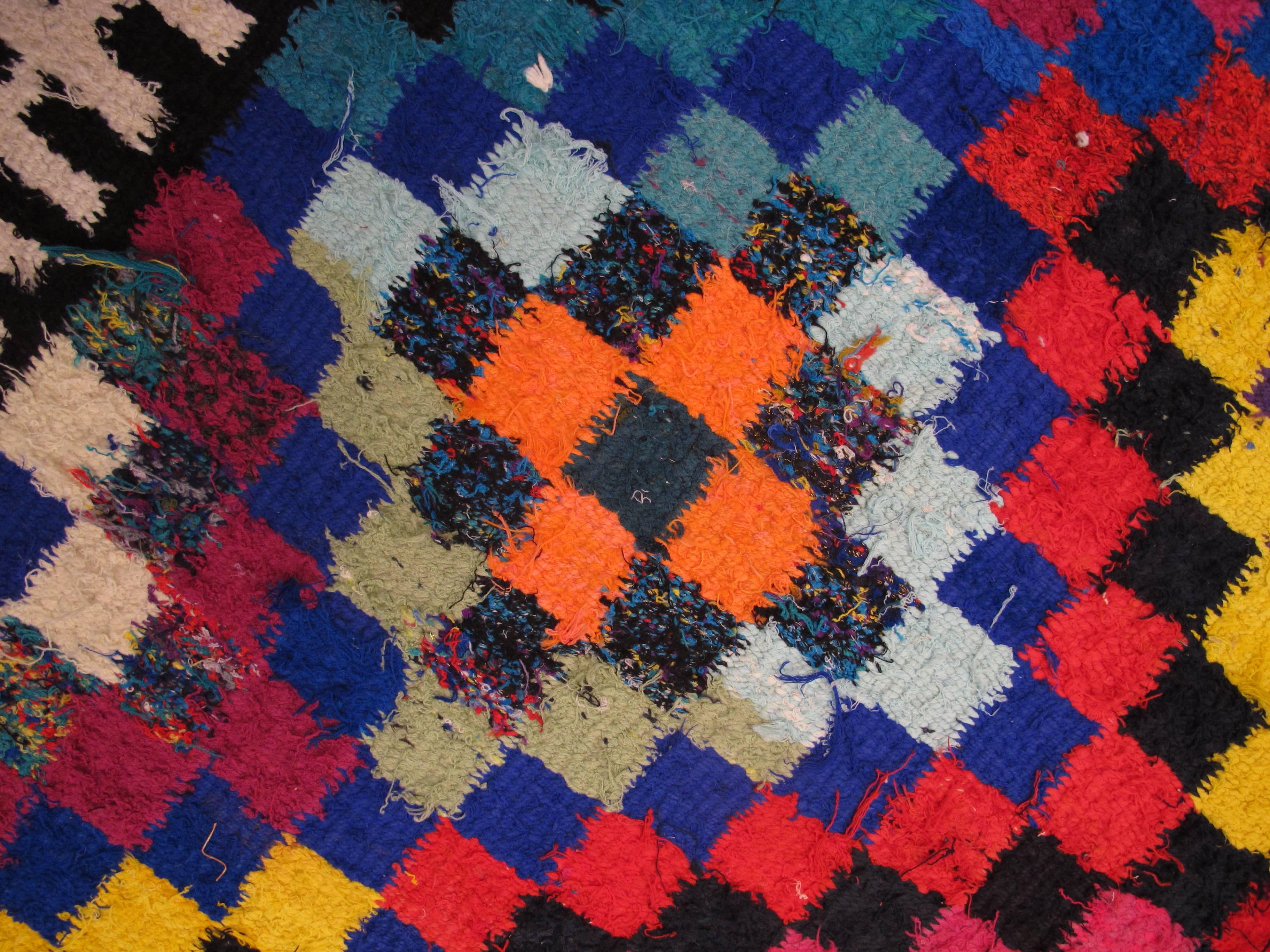 Vintage Persian Flat-Weave Kilim Rug In Excellent Condition For Sale In New York, NY