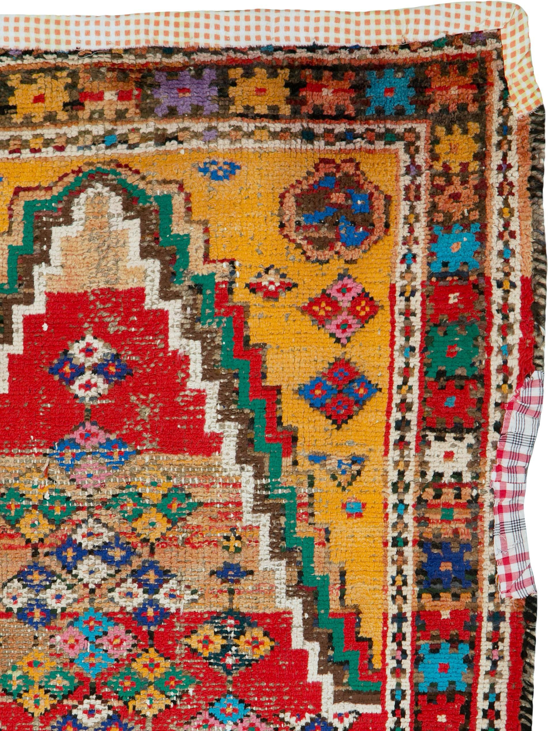 Ein alter persischer Malayer-Teppich aus der Mitte des 20. Jahrhunderts.

Maße: 2' 9