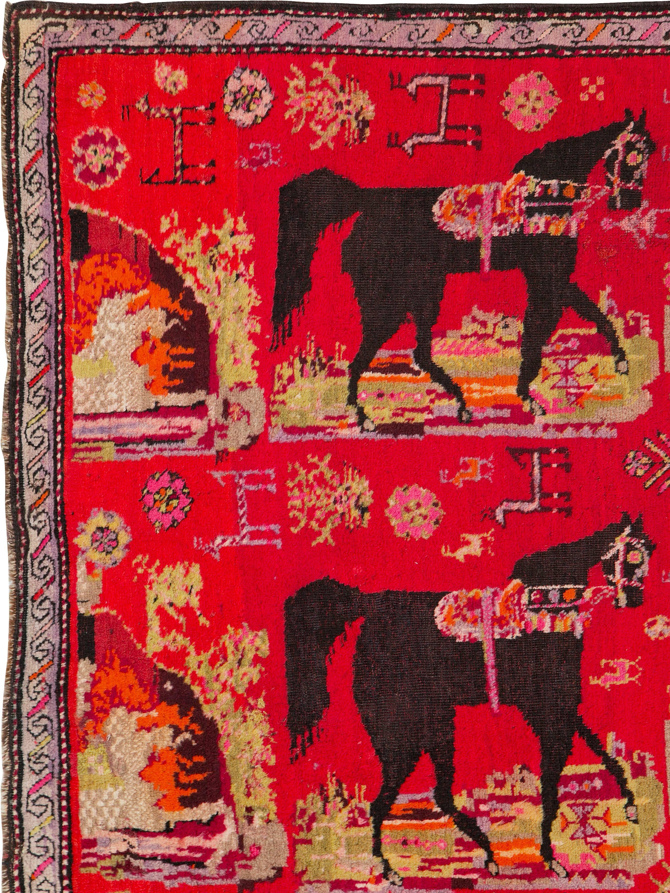Noué à la main Tapis caucasien ancien du Caucase Karabagh en vente