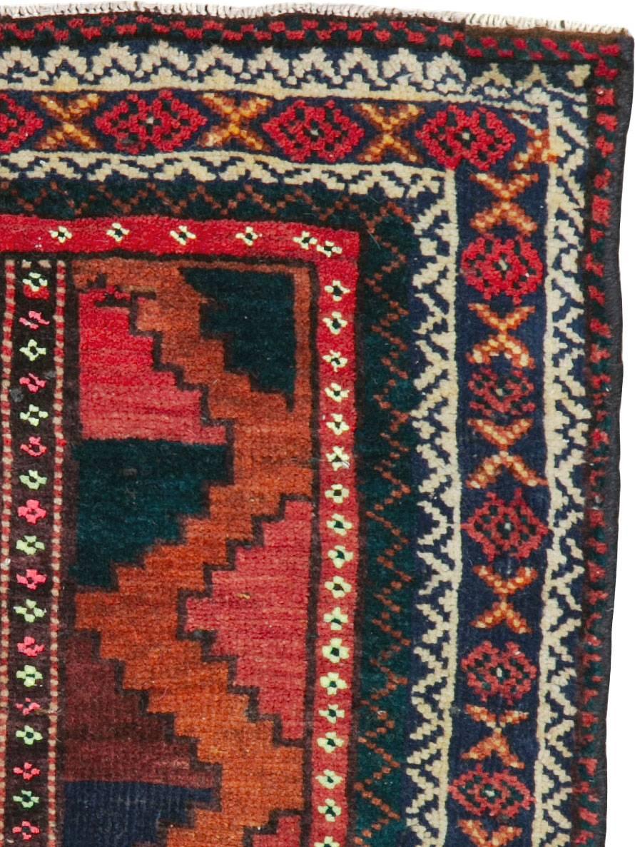 Persischer Baluchteppich im Vintage-Stil (Stammeskunst) im Angebot