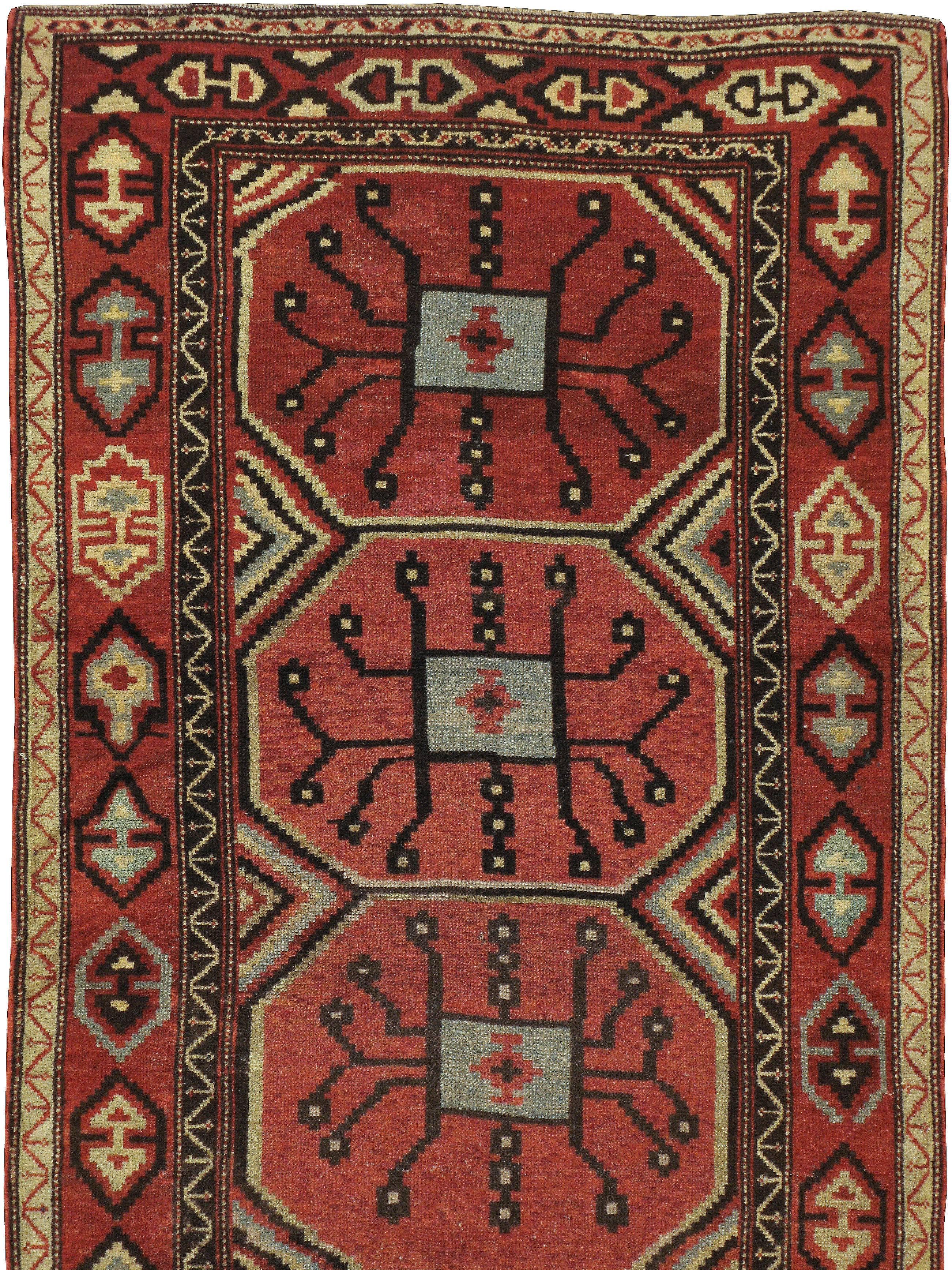 Antiker persischer Beshir-Läufer aus Persien (Persisch) im Angebot