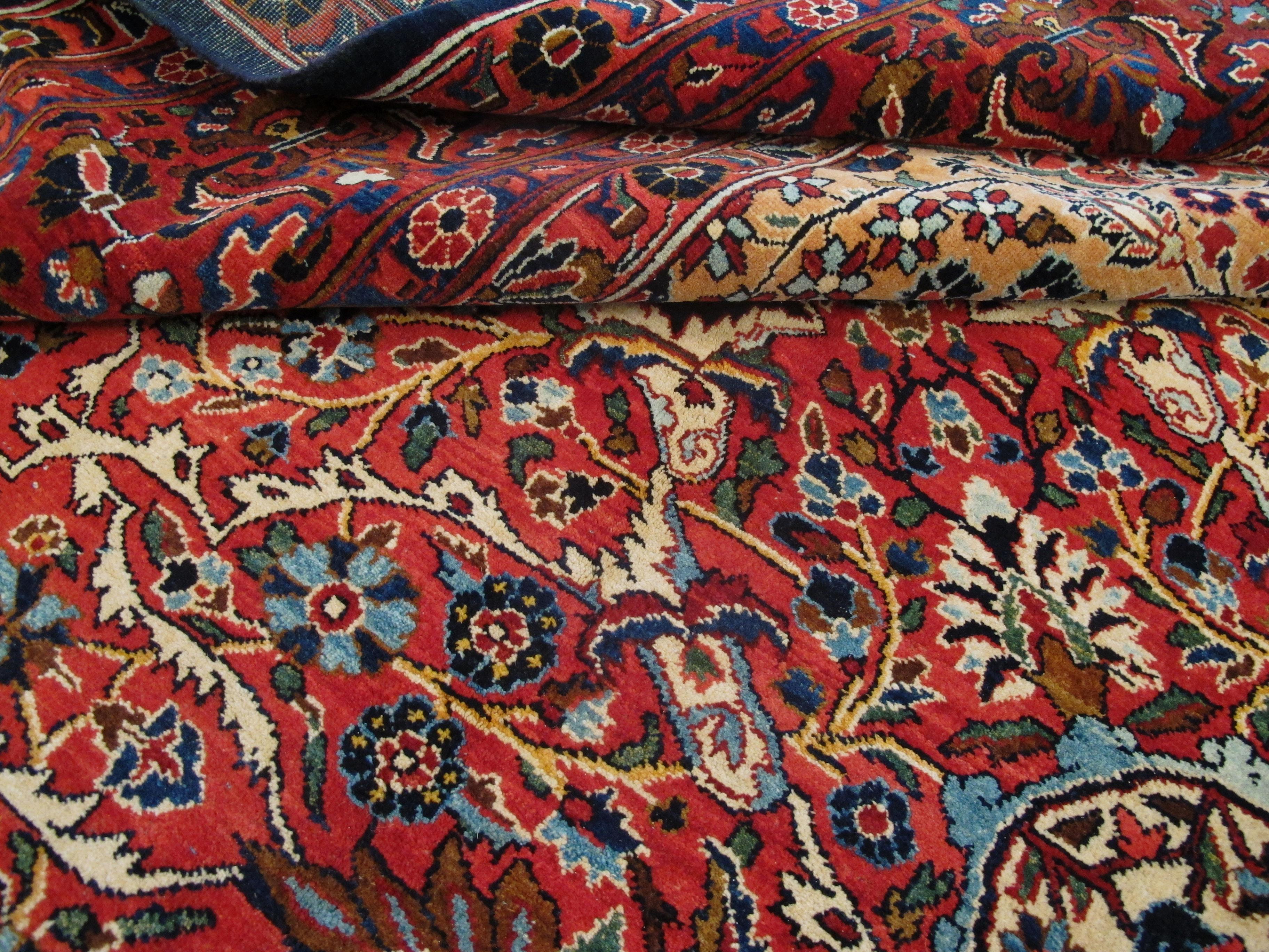 Antique Persian Sarouk Rug For Sale 4