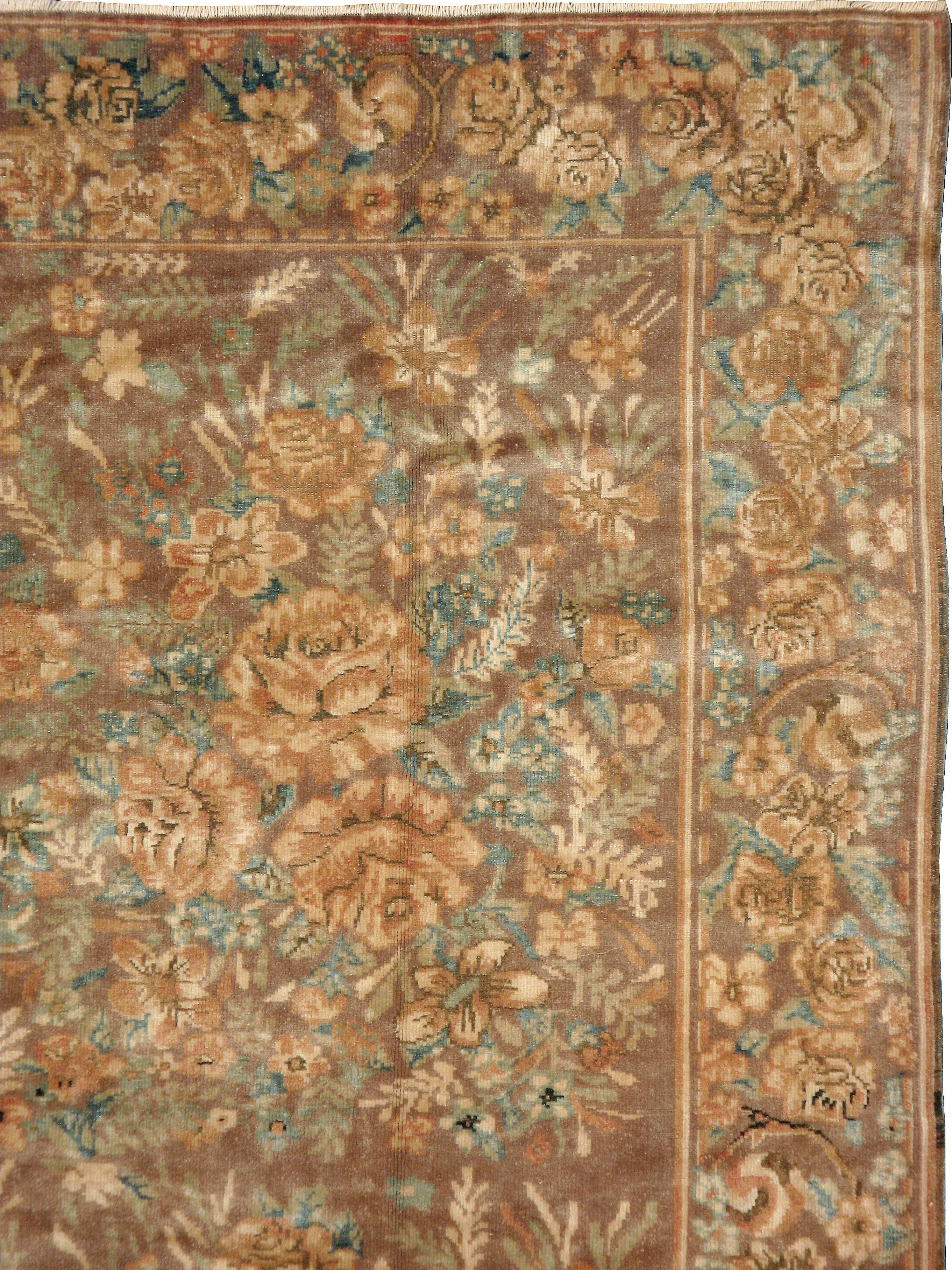 Russischer Karabagh-Teppich im Vintage-Stil (Handgewebt) im Angebot