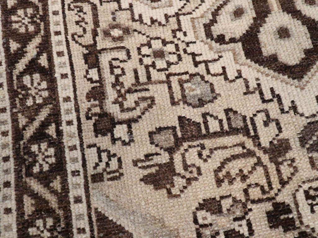 Persiano Tappeto persiano Malayer della metà del XX secolo in vendita