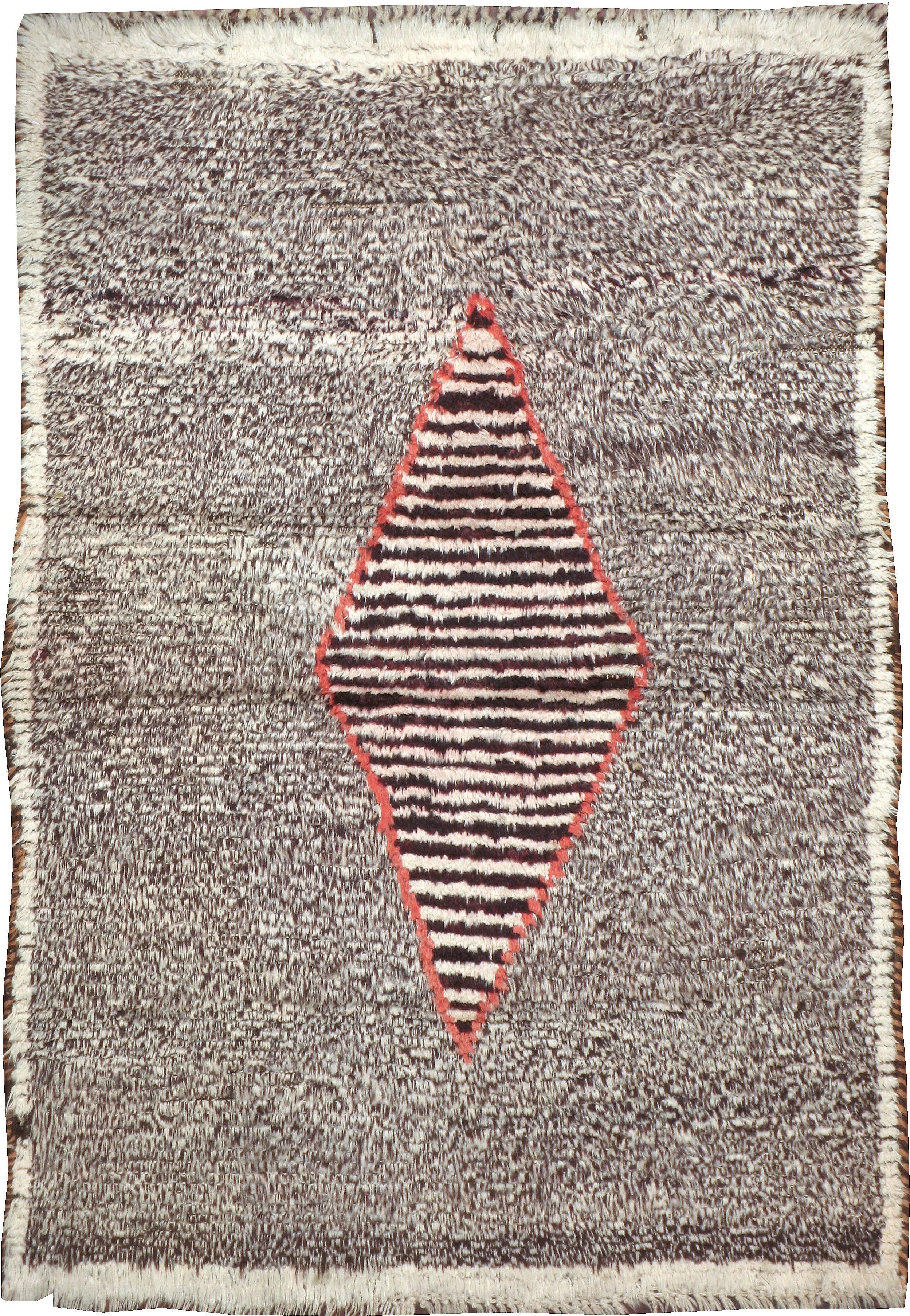 A vintage Persian Gabbeh carpet from the second quarter of the 20th century.