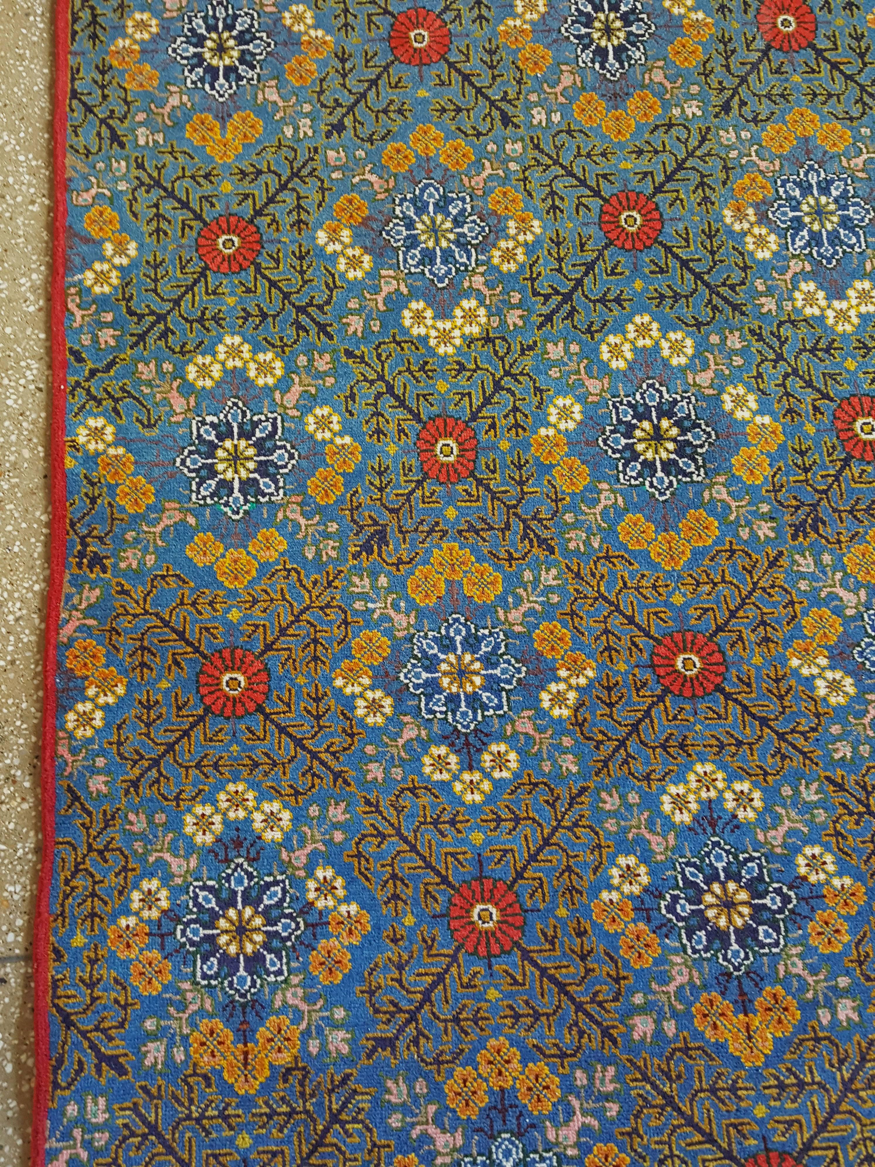 Wool Vintage Persian Kashan Rug For Sale