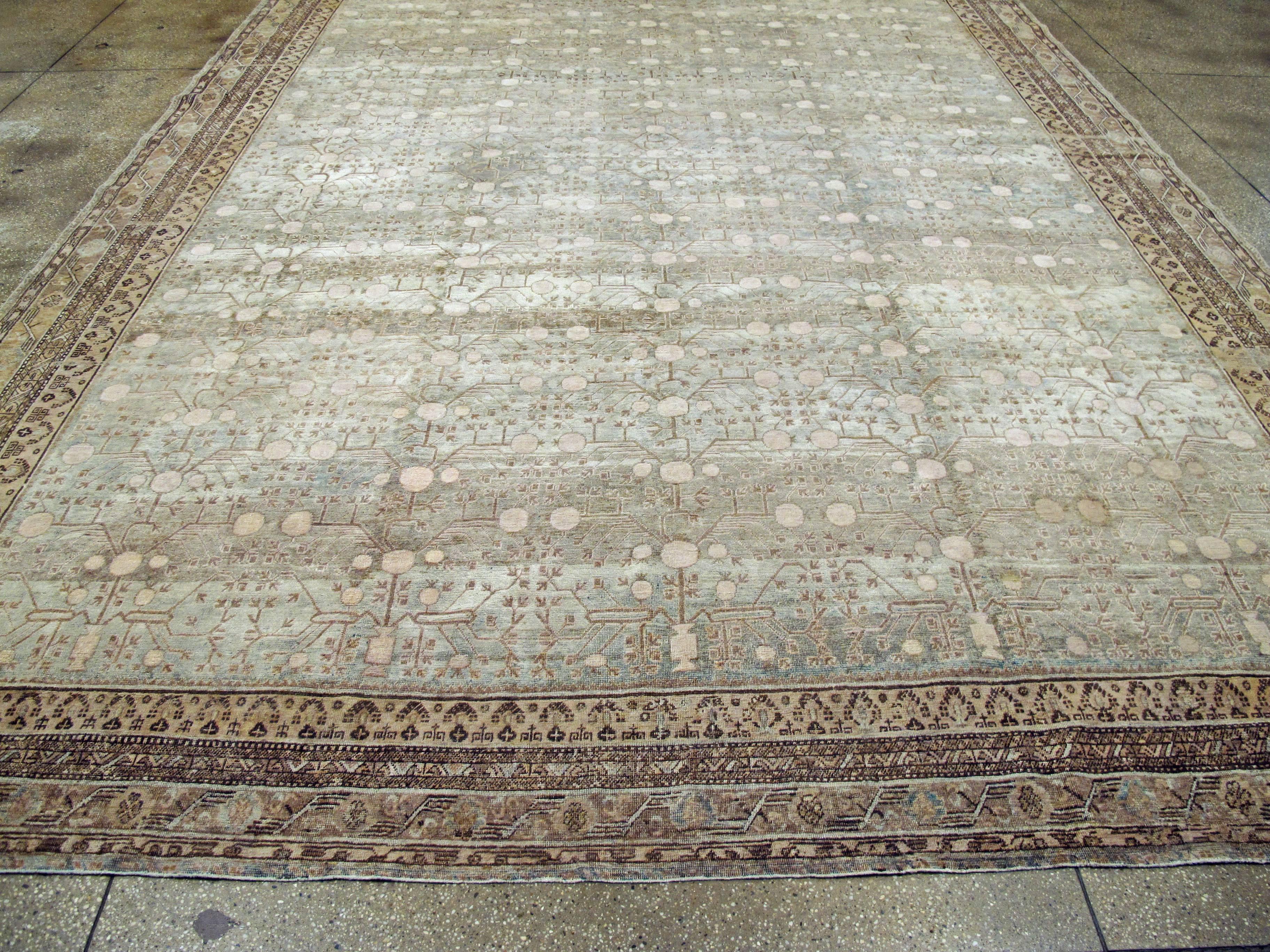 Antique East Turkestan Khotan Rug In Good Condition In New York, NY