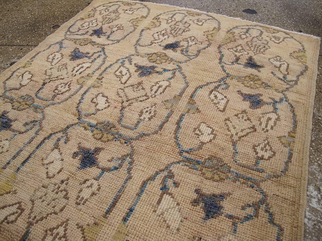 Türkischer anatolischer Teppich (20. Jahrhundert) im Angebot